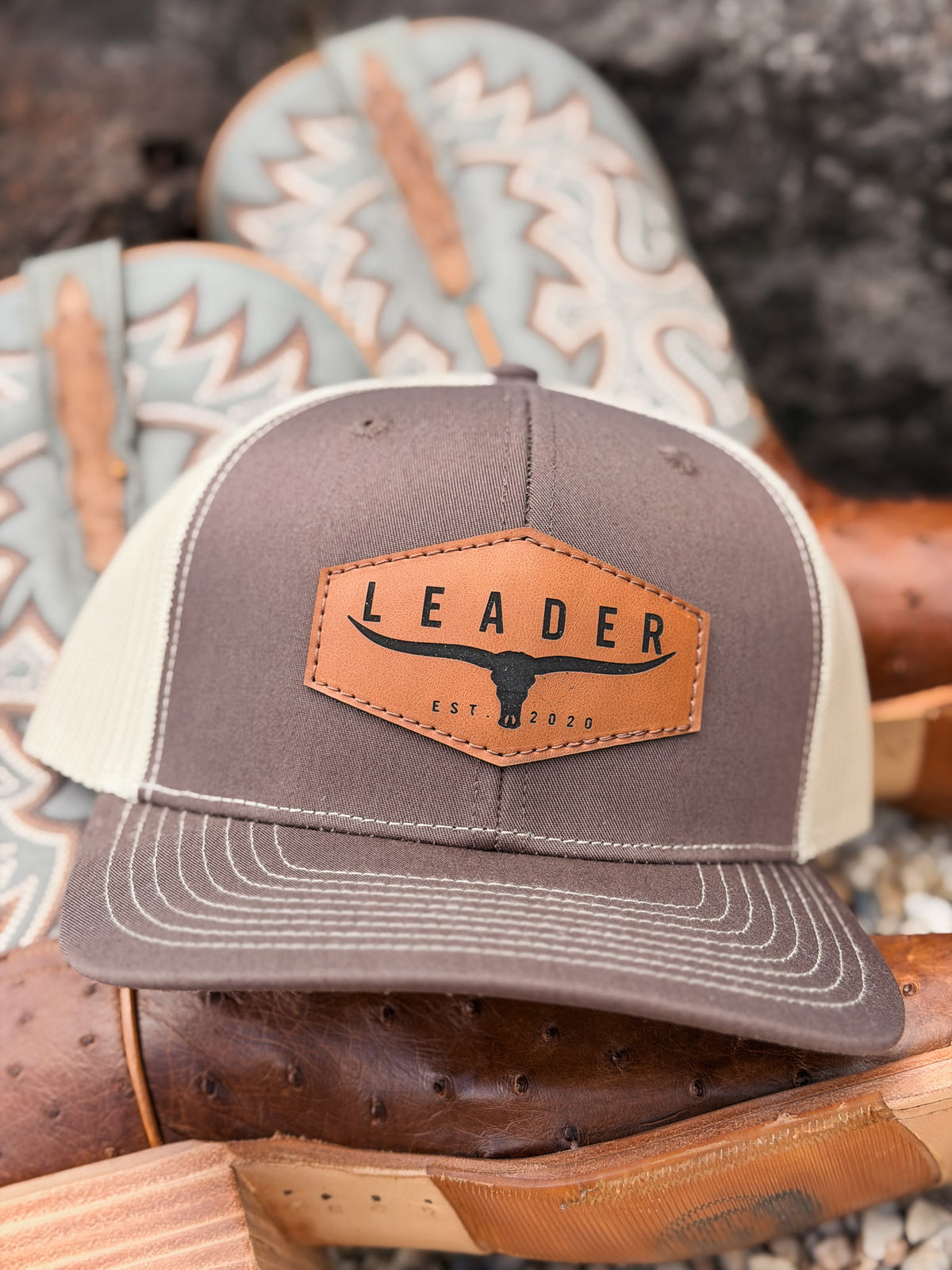 Leader Snapback Cap in Brown/Tan