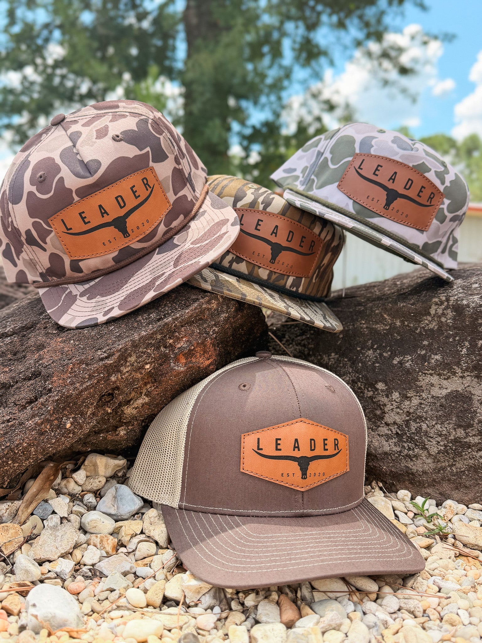 Leader Snapback Cap in Brown/Tan