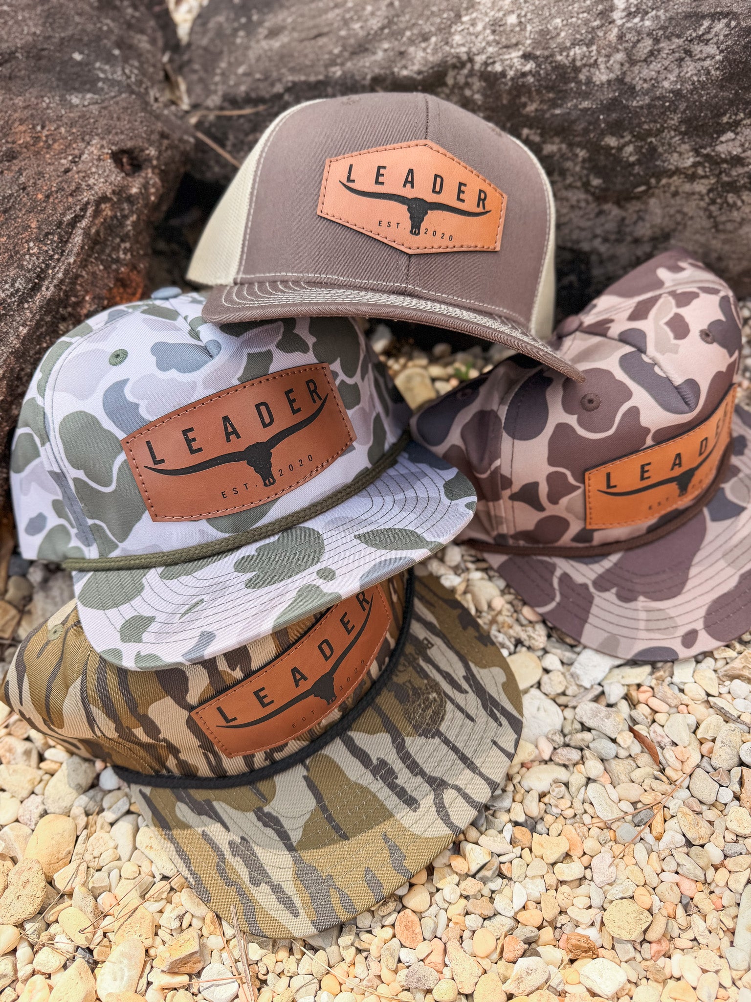 Leader Snapback Cap in Brown/Tan