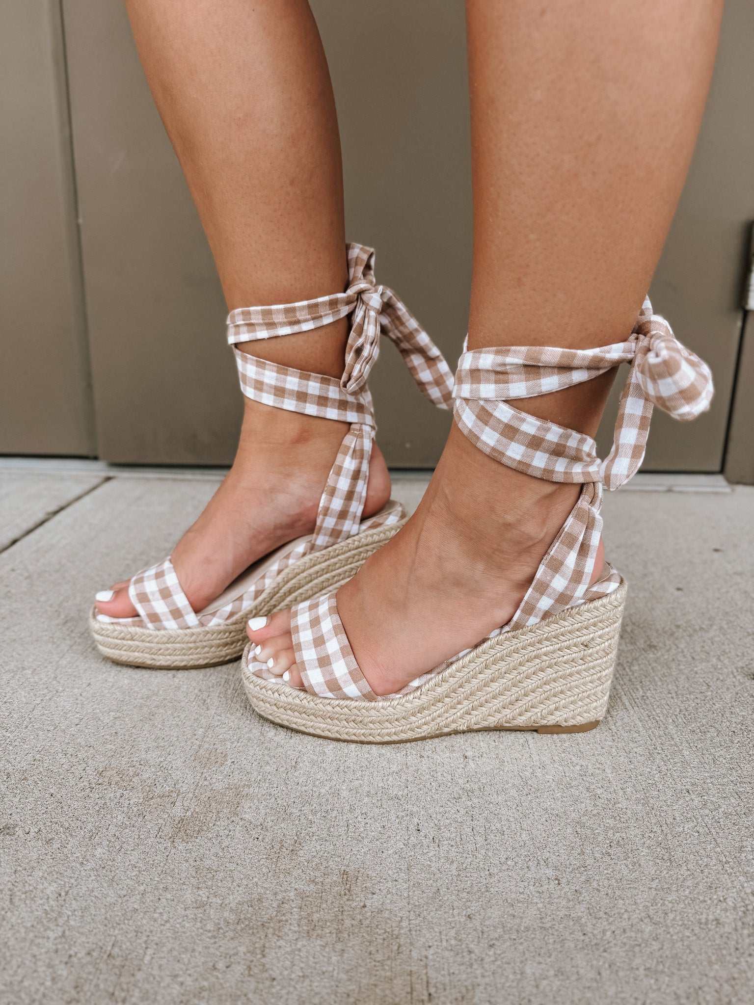 The Oceana | Latte Gingham Wrap Wedge