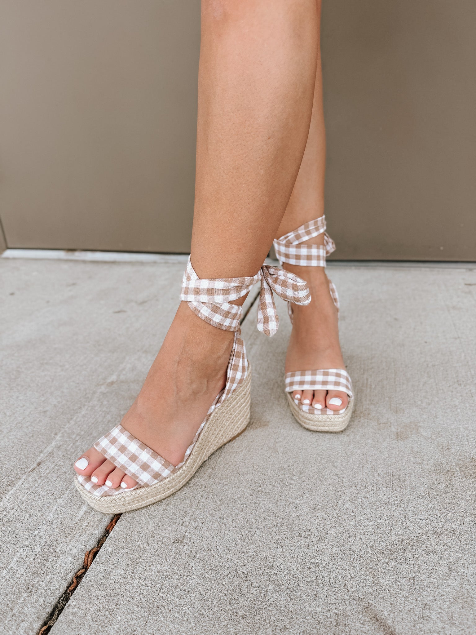 The Oceana | Latte Gingham Wrap Wedge
