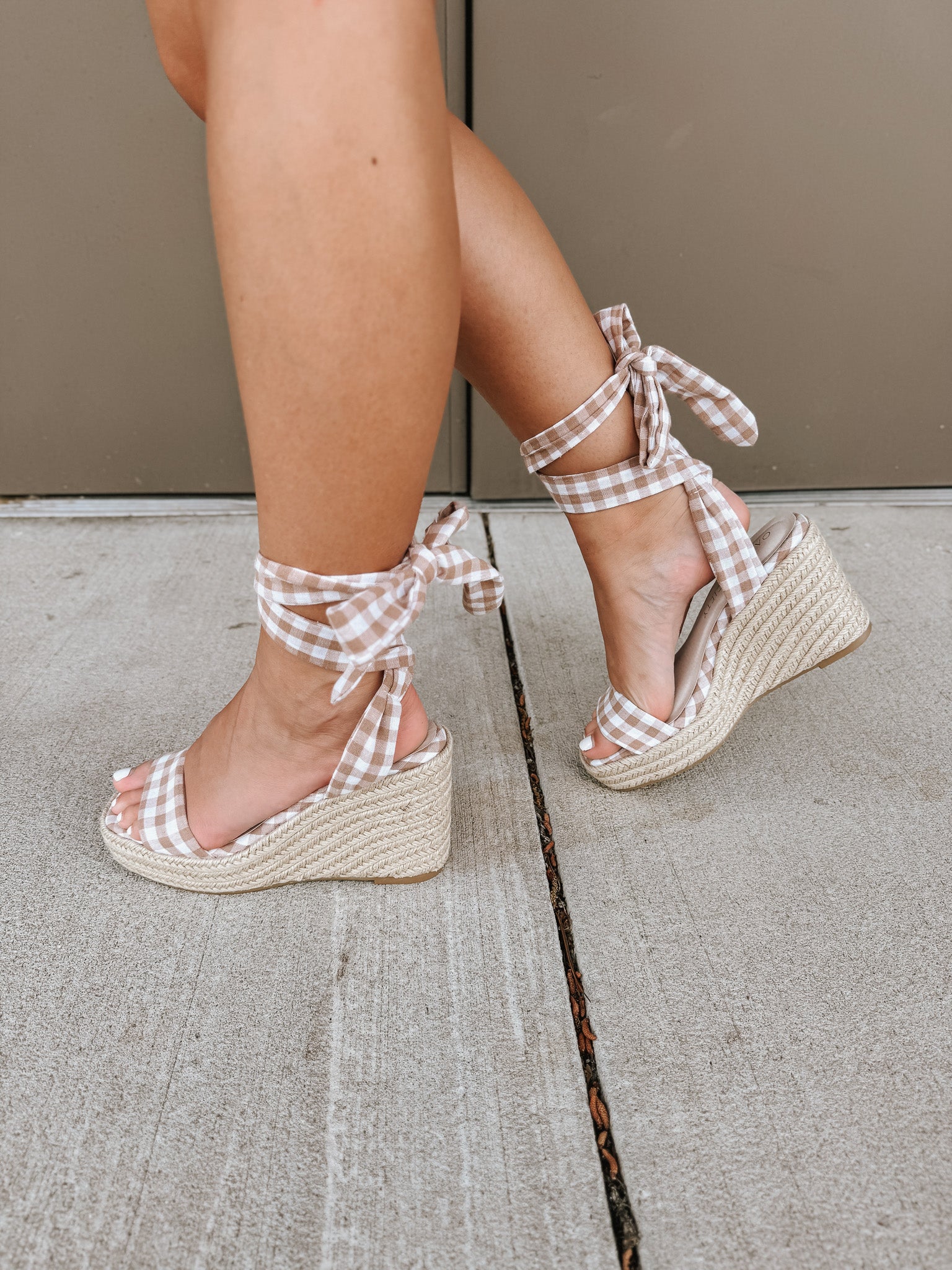 The Oceana | Latte Gingham Wrap Wedge