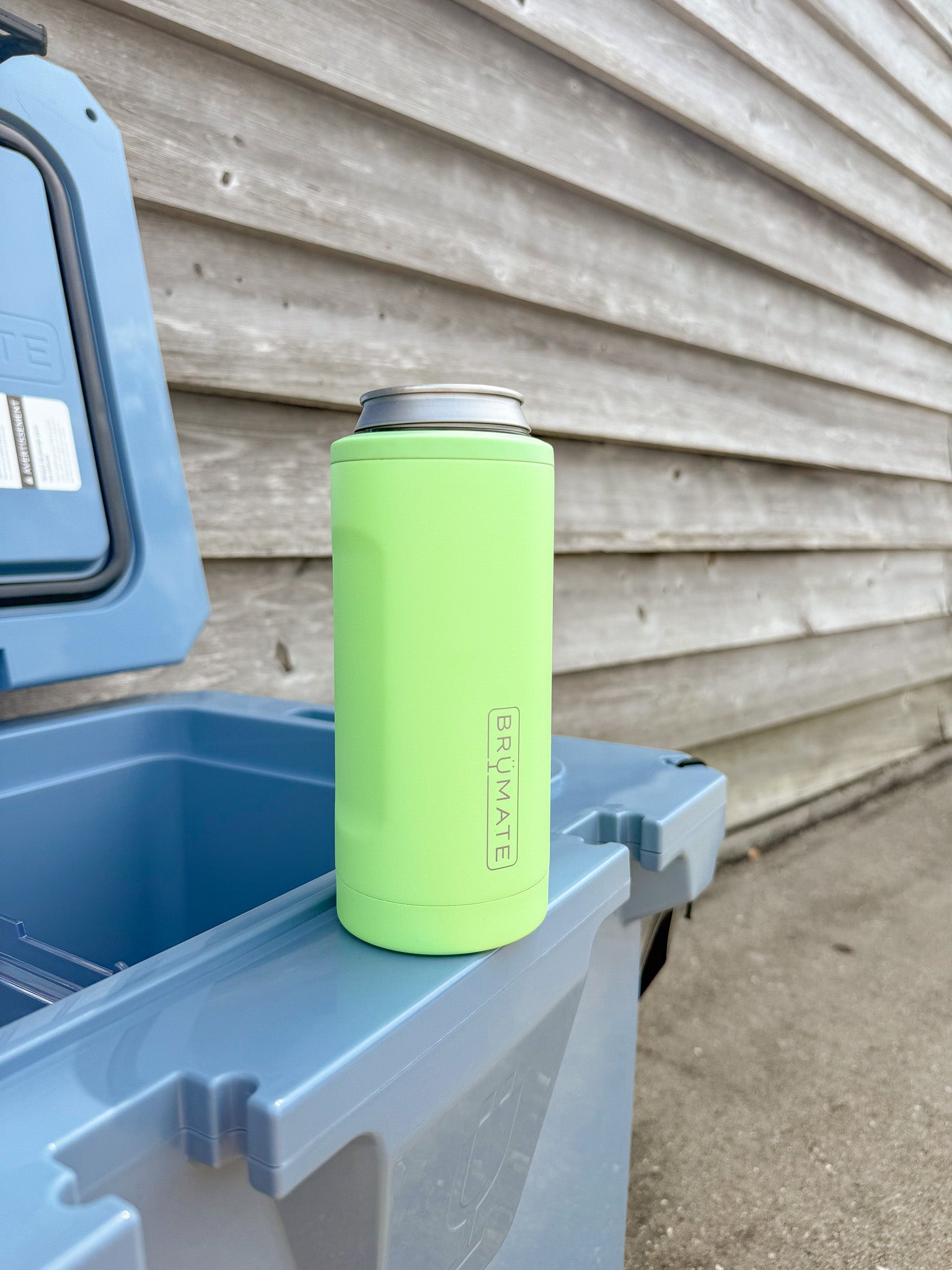 Brumate Hopsulator Slim Kiwi