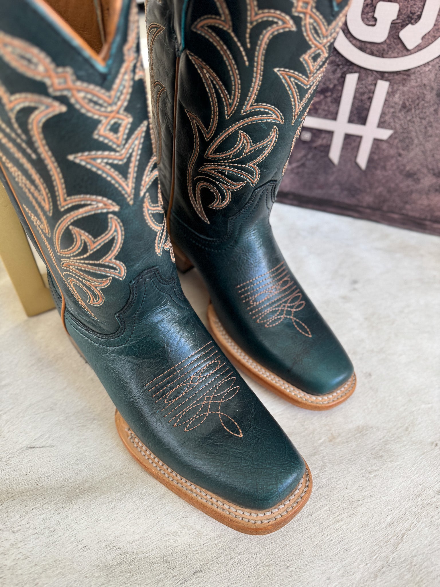 Women's Circle G Embroidery Boots