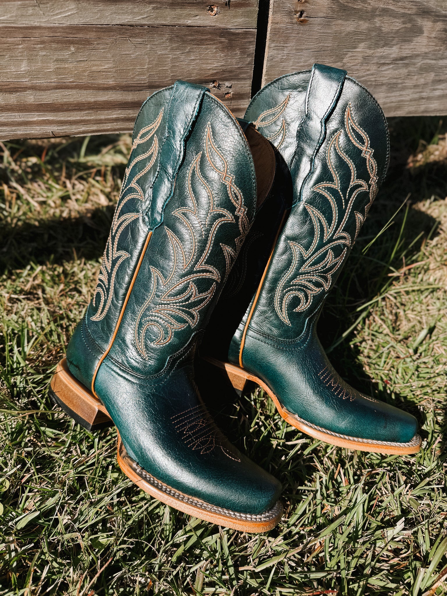Women's Circle G Embroidery Boots