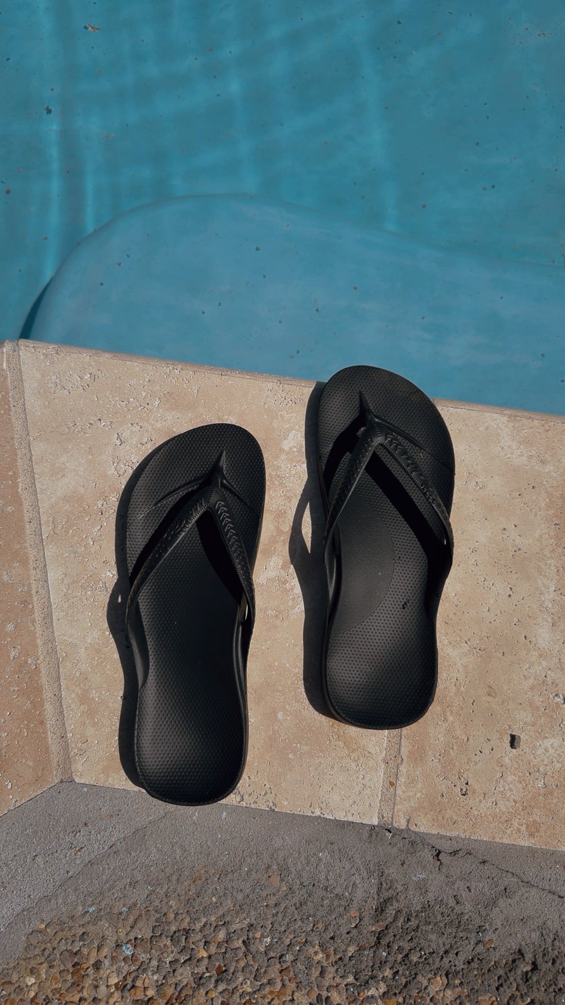 Archies Unisex Arch Support Flip Flops - Black