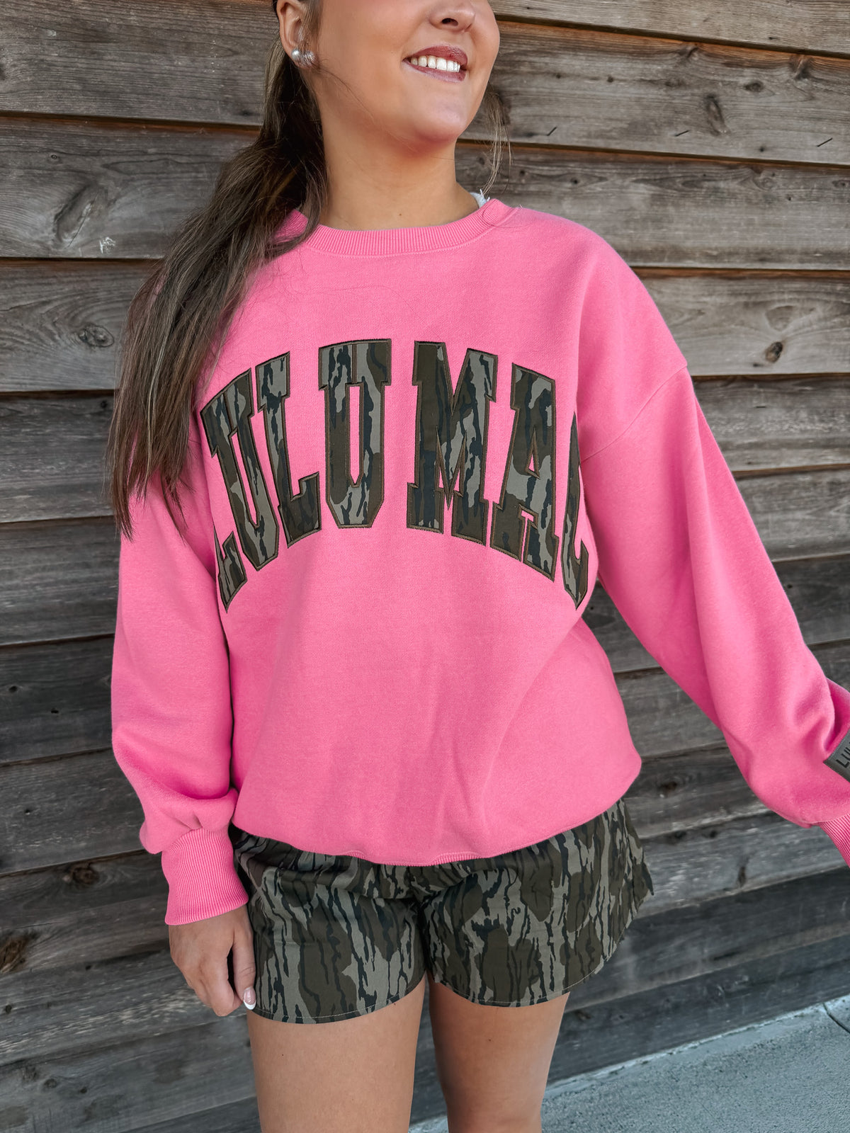 Lulu Mac | Mossy Oak Sweatshirt in Bubblegum Pink