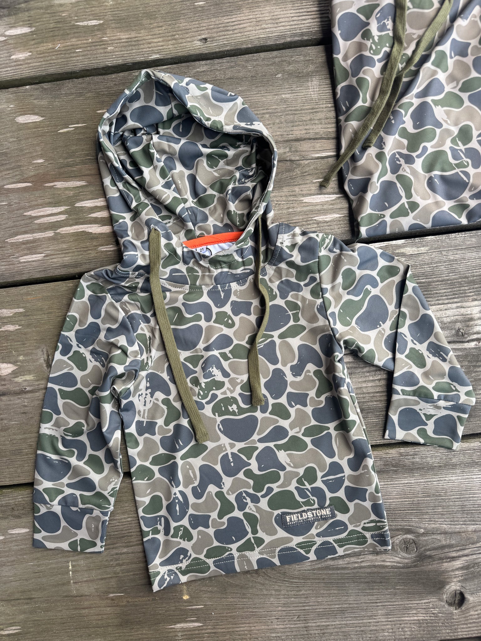 Youth Fieldstone Light Weight Hoodie in Backwoods Camo
