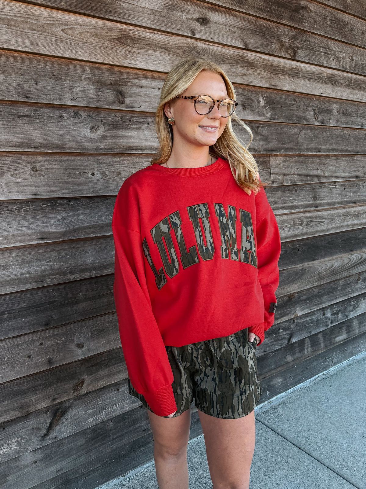 Lulu Mac | Mossy Oak Sweatshirt in Red