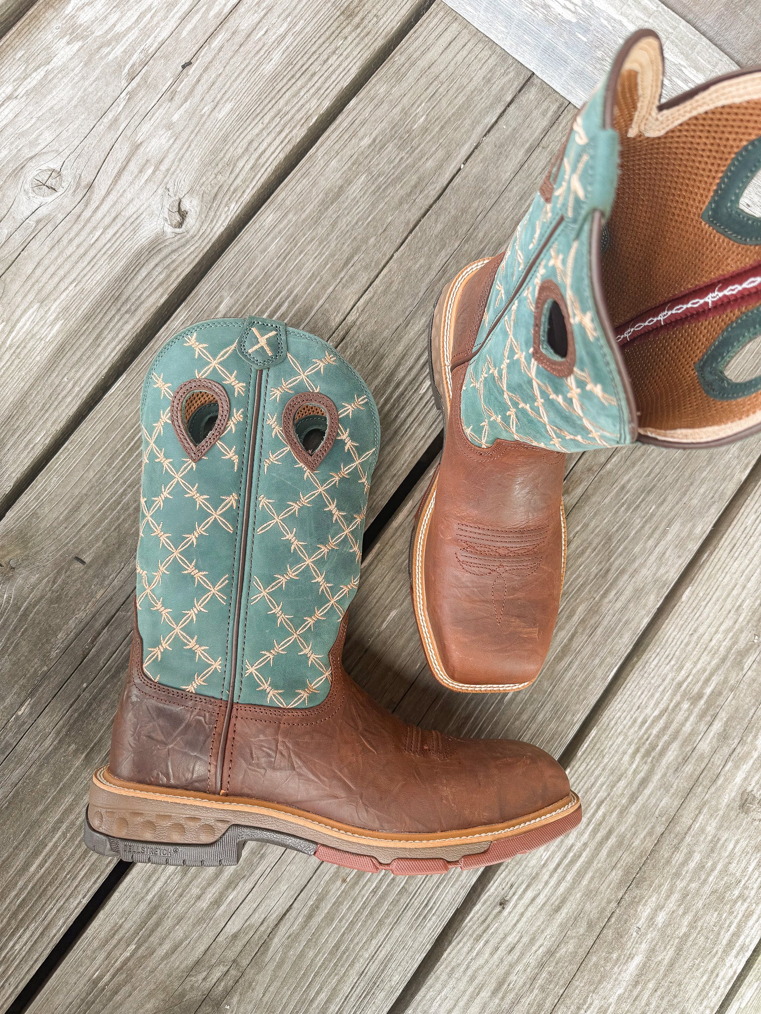 BOTA CON PUNTA DE SEGURIDAD TWISTED X WESTERN NANO COMPOSITE EN ALAMBRE DE PúaS MARRÓN