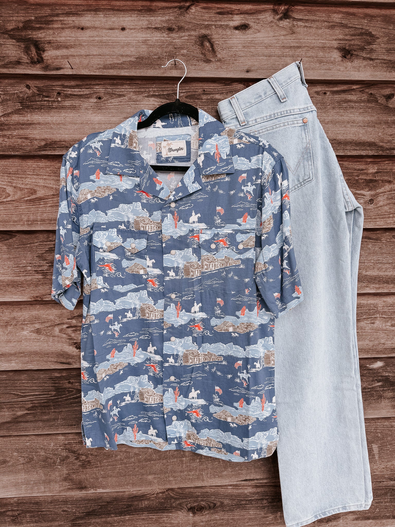 Wrangler Men's Out West Pearl Snap Shirt