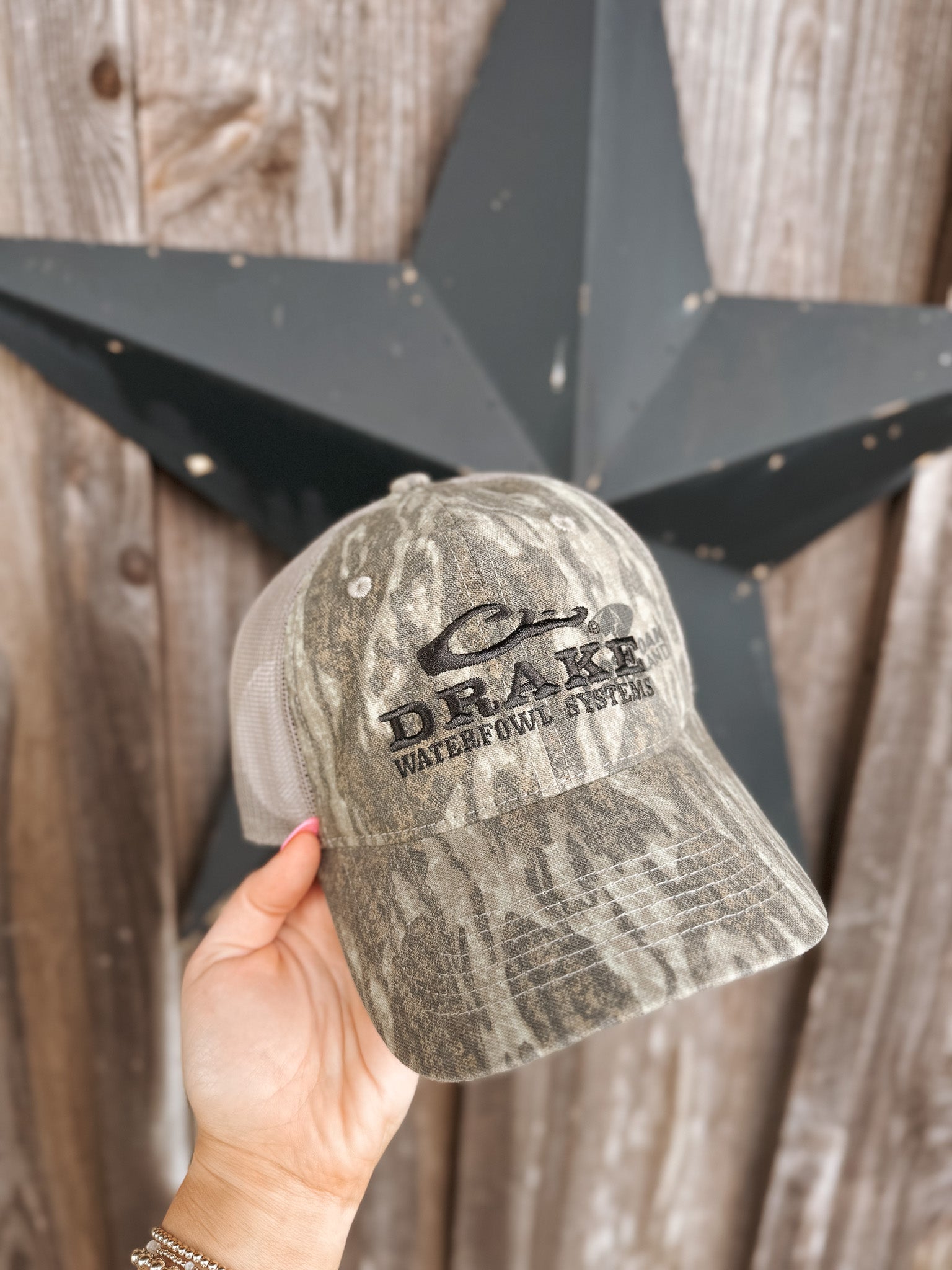 Gorra de camuflaje con malla trasera Drake en Mossy Oak Bottomland