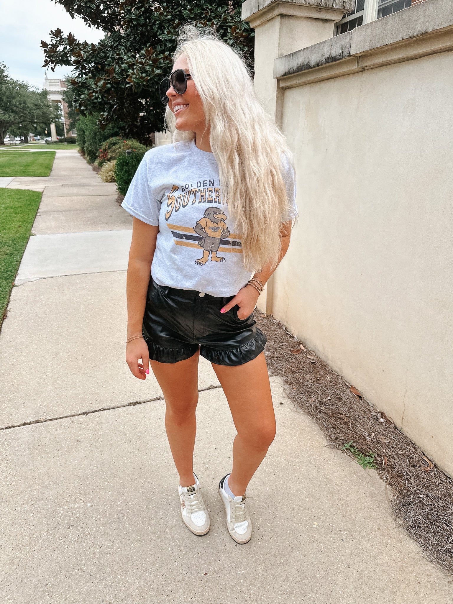 Usm Eagles Retro Tee