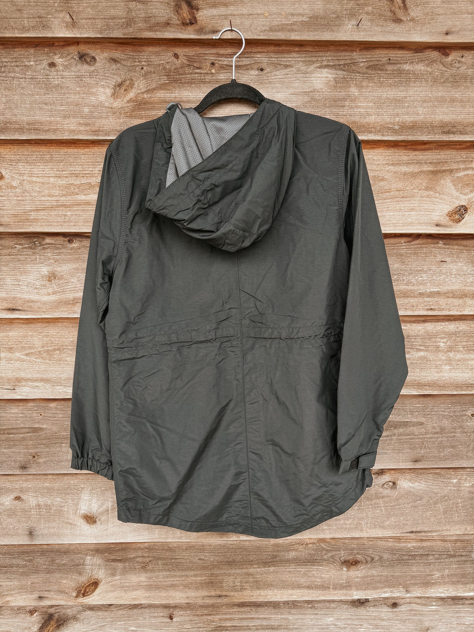 Carhartt Women's Rain Defender Relaxed Fit Lightweight Coat in Black