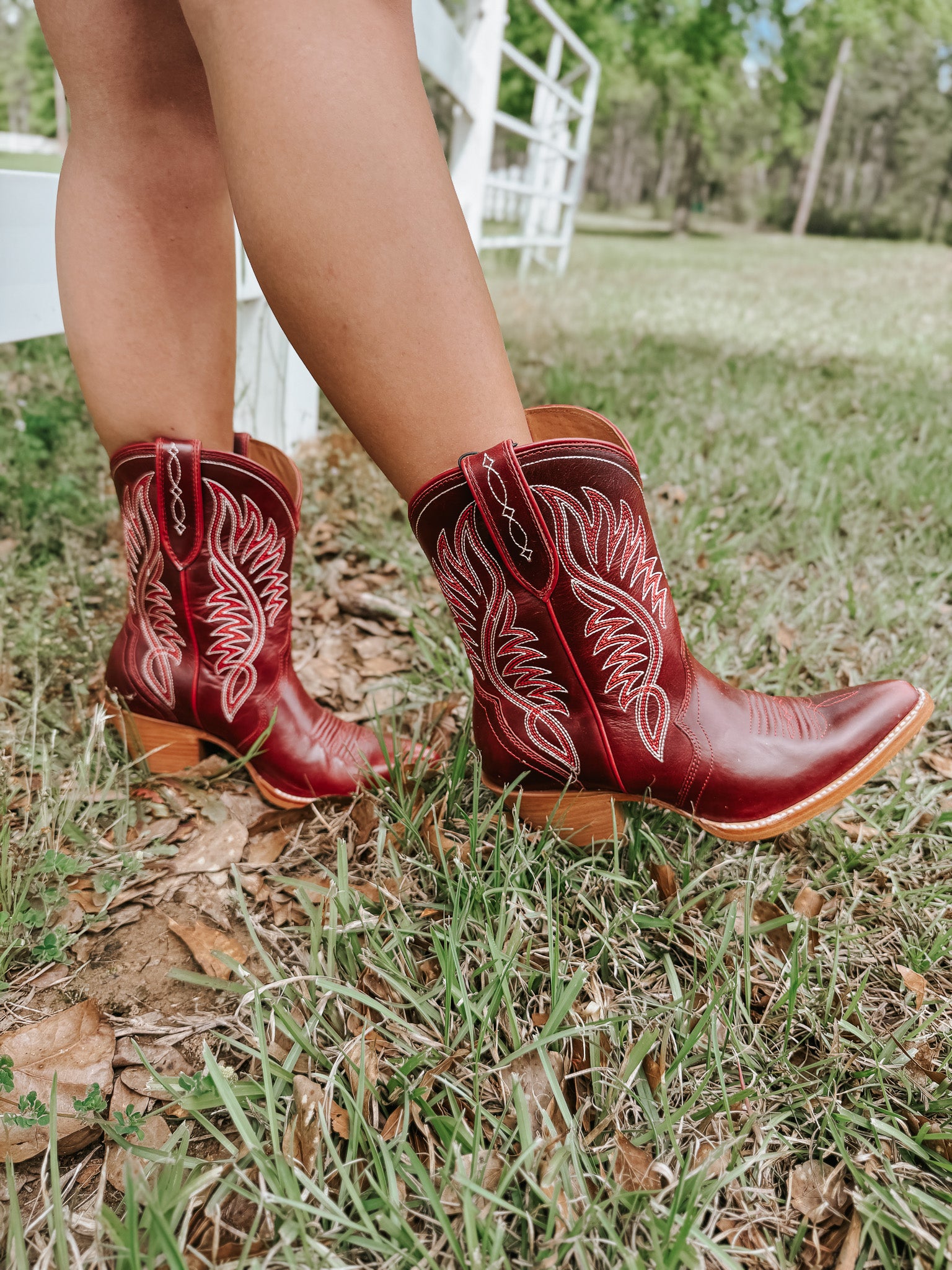Ariat Women's Julietta Western Booties - Red Alert