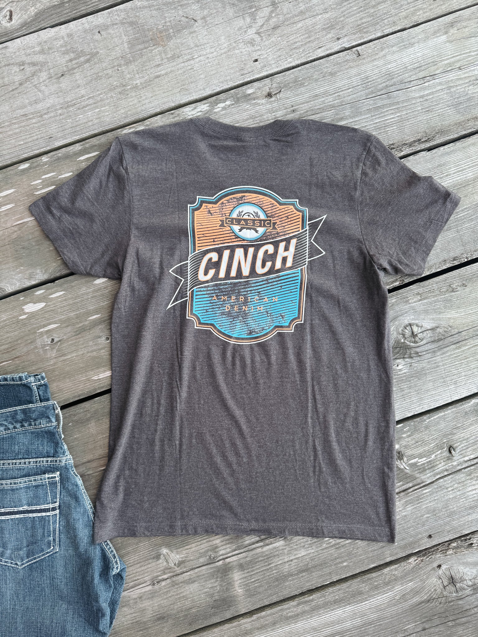 Cinch Back Logo T-Shirt in Charcoal