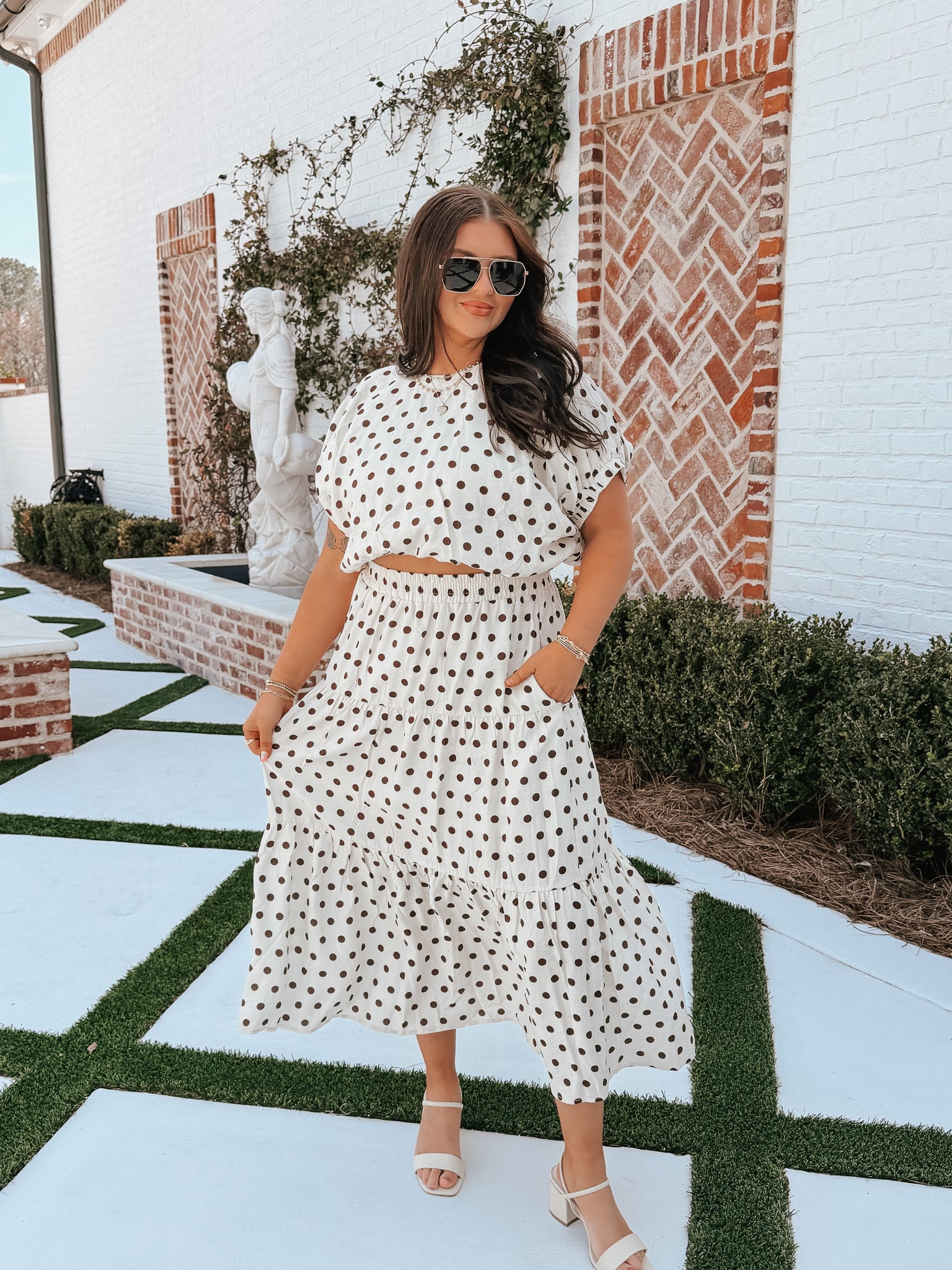 Courtyard Brunch Set in Cream