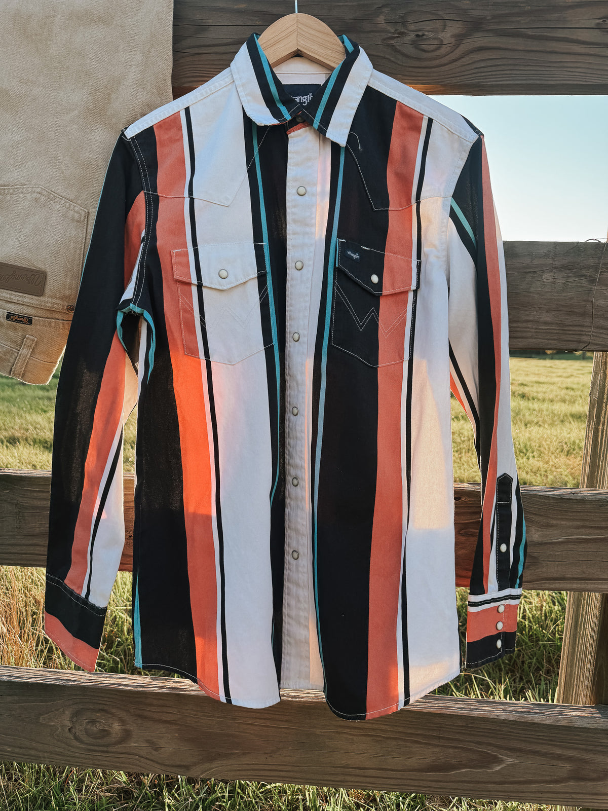Wrangler | Vintage Inspired Brushpopper Pearl Snapper in Black Multi