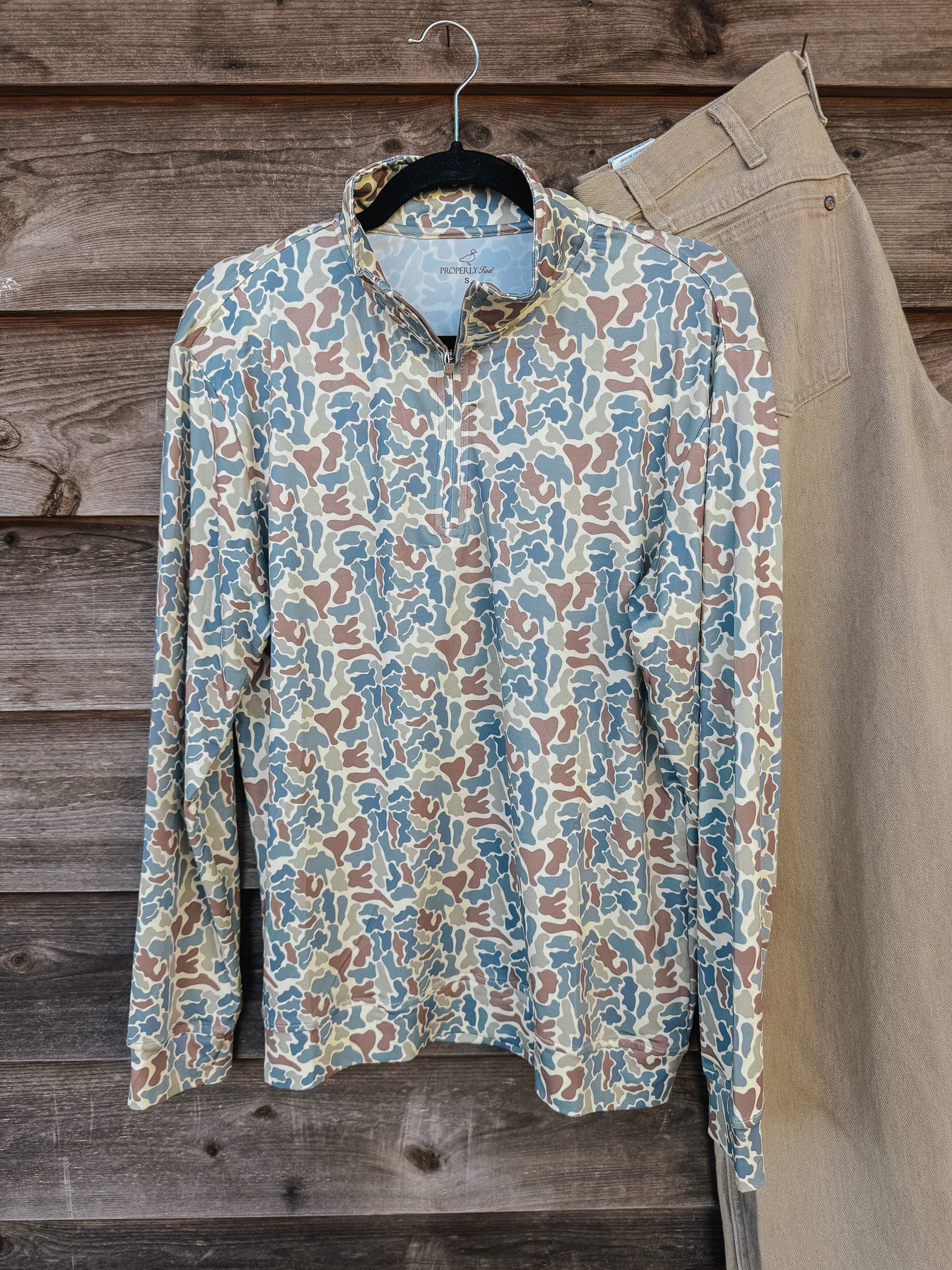 Men's Properly Tied Inlet Pullover in Field Camo