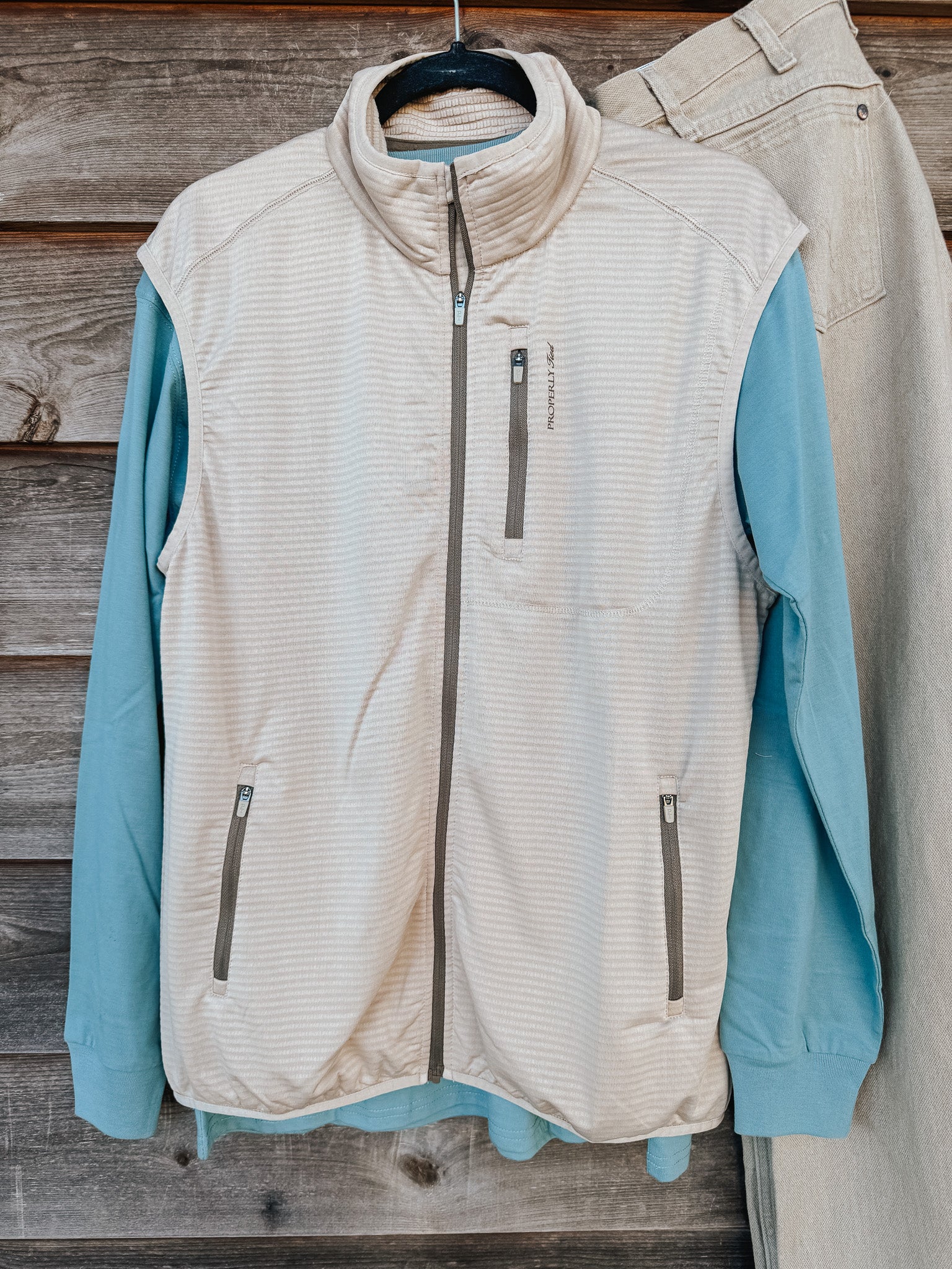 Men's Properly Tied Fairhope Vest In Khaki