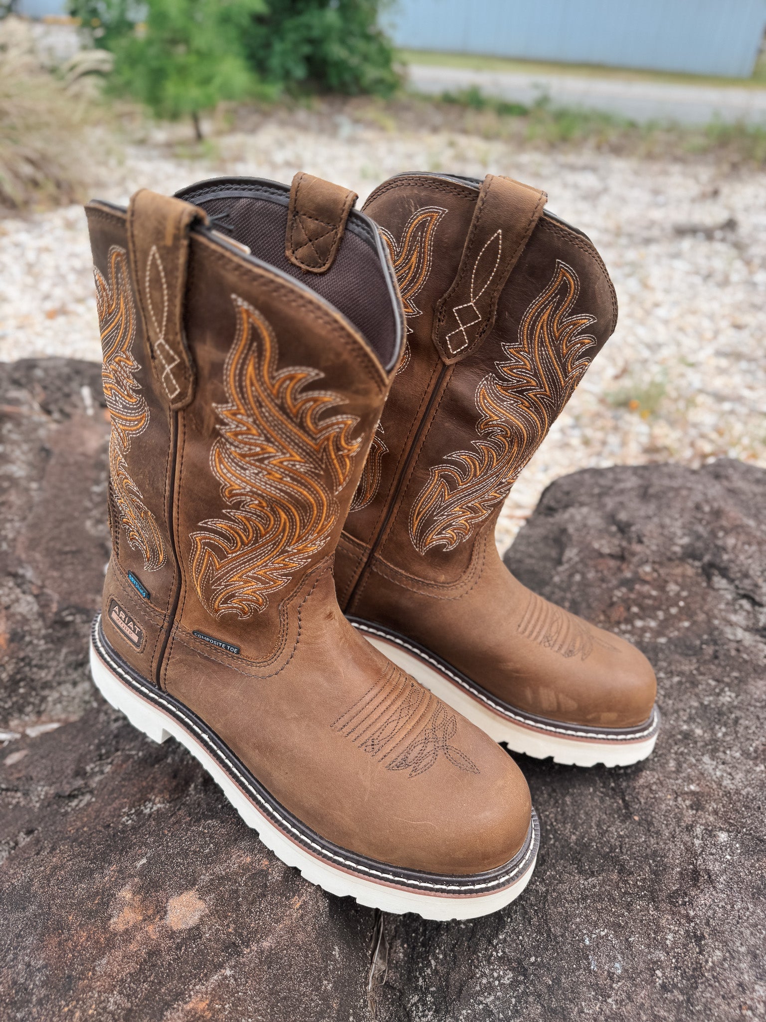 Men's Ariat Activator Argo Waterproof Distressed Brown Round Composite Toe Work Boots