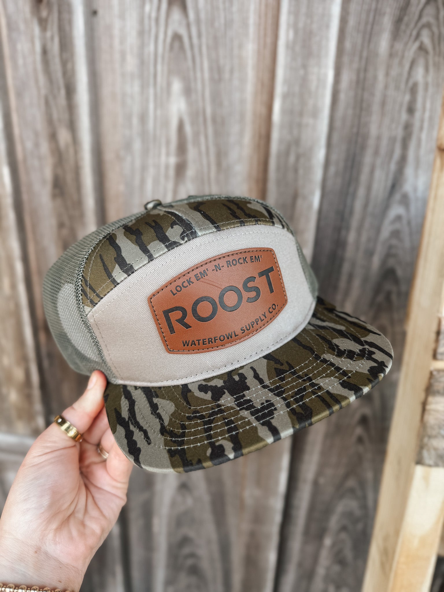 Roost 7 Panel Bottomland Cap