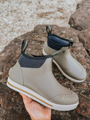 Men's Drake Camp Deck Boot in Mud Brown