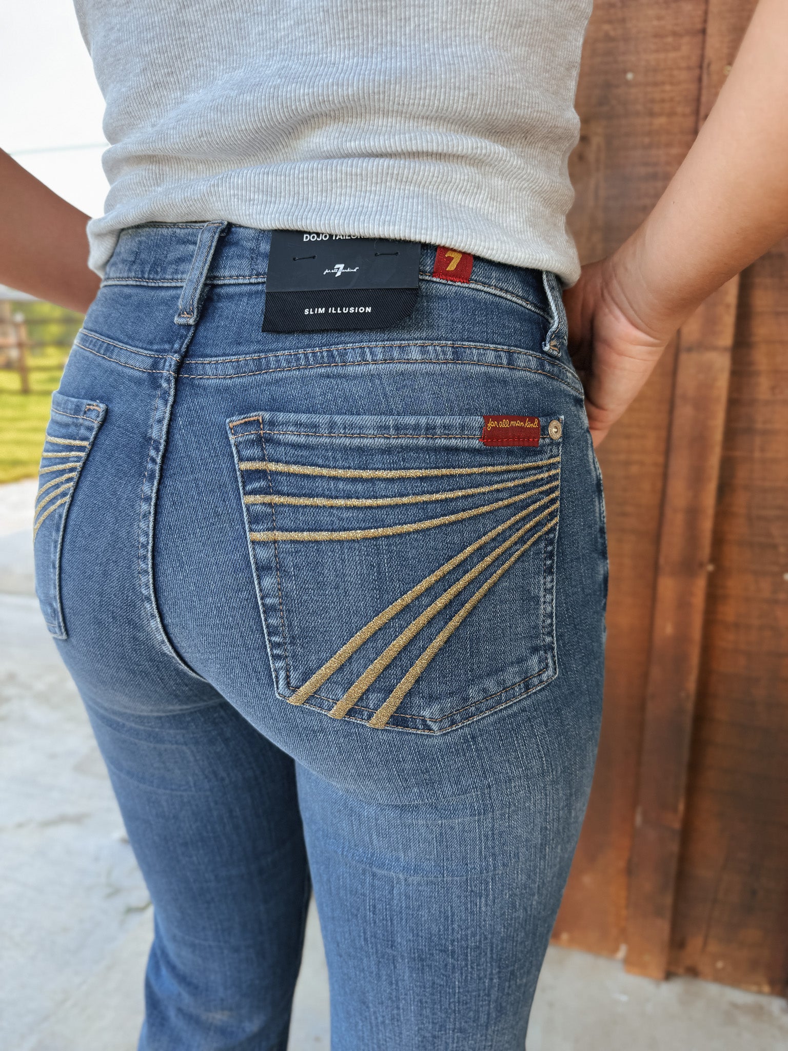 7 For All Mankind DOJO Slim Illusion Flare Jeans | Retro Fade | 32"