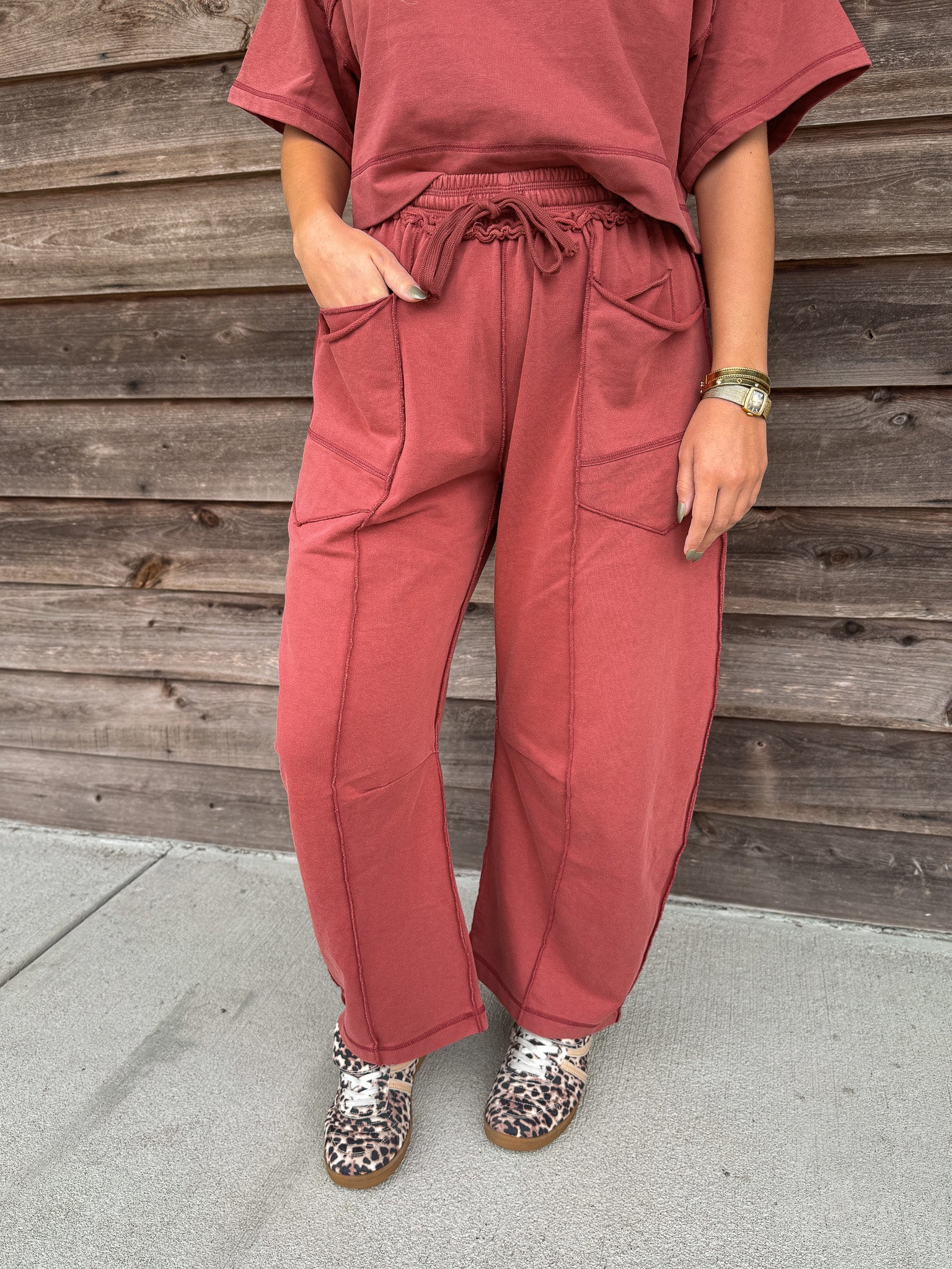 Simple Statement Set in Wine