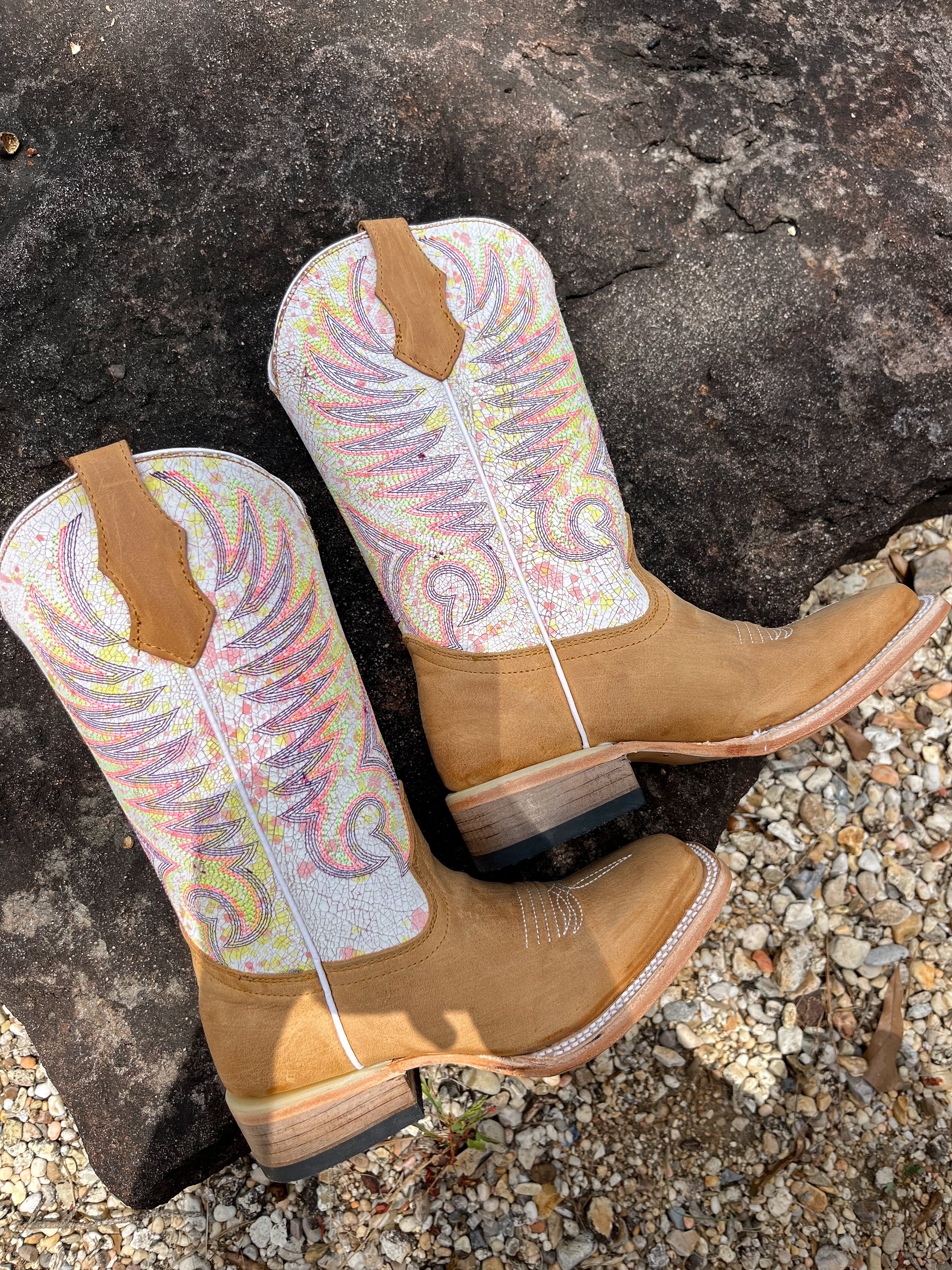 Youth Circle G Tan White Embroidery Square Toe Boots