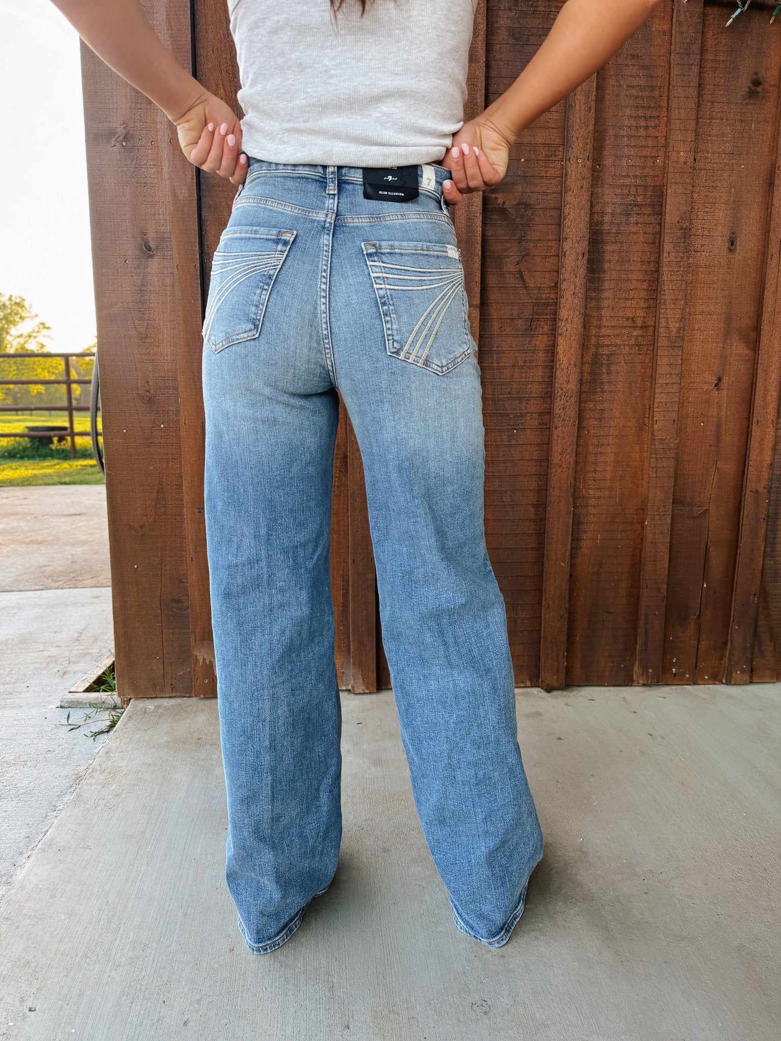 7 For All Mankind Ultra High Rise Jo Wide Leg Stretch Jeans
