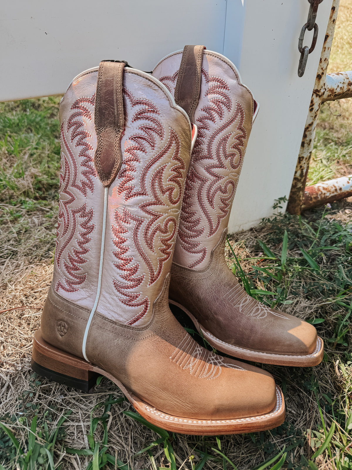 Ariat | Women's Frontier Drift Western Boots