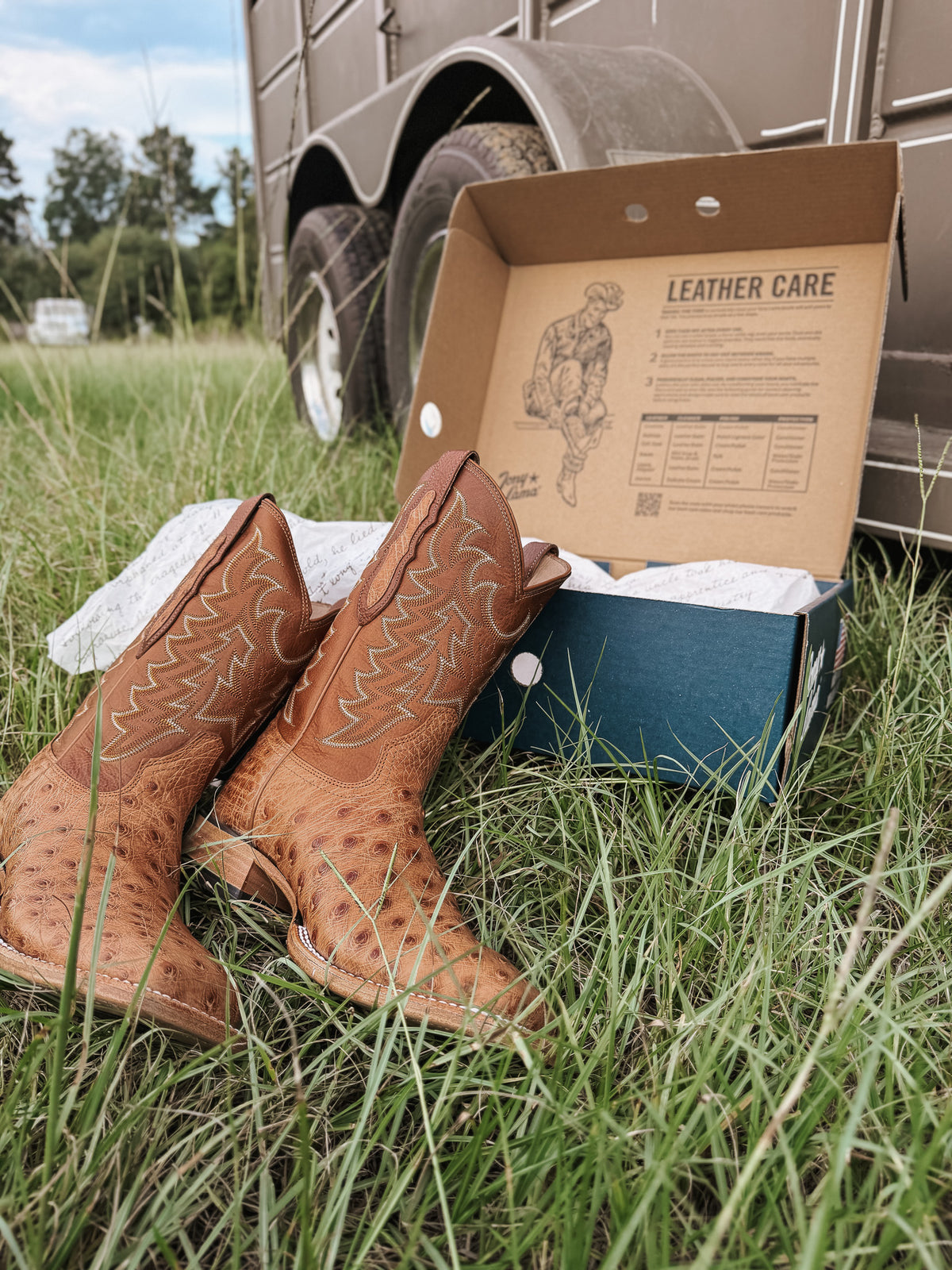 Men's Tony Lama 11" Juan Full Quill Brandy Ostrich Boots