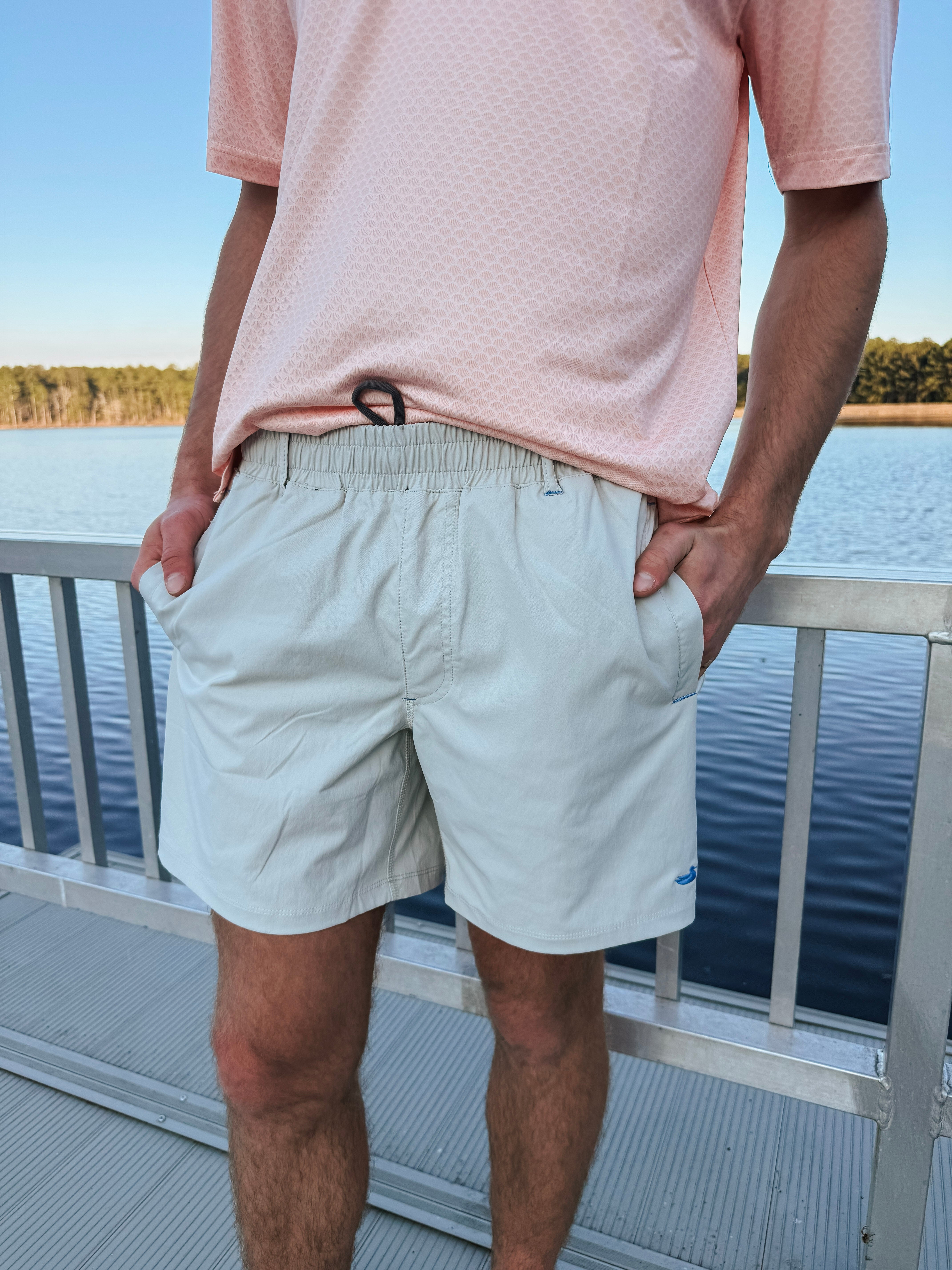 Southern Marsh Men's Billfish Lined Performance Short in Light Gray