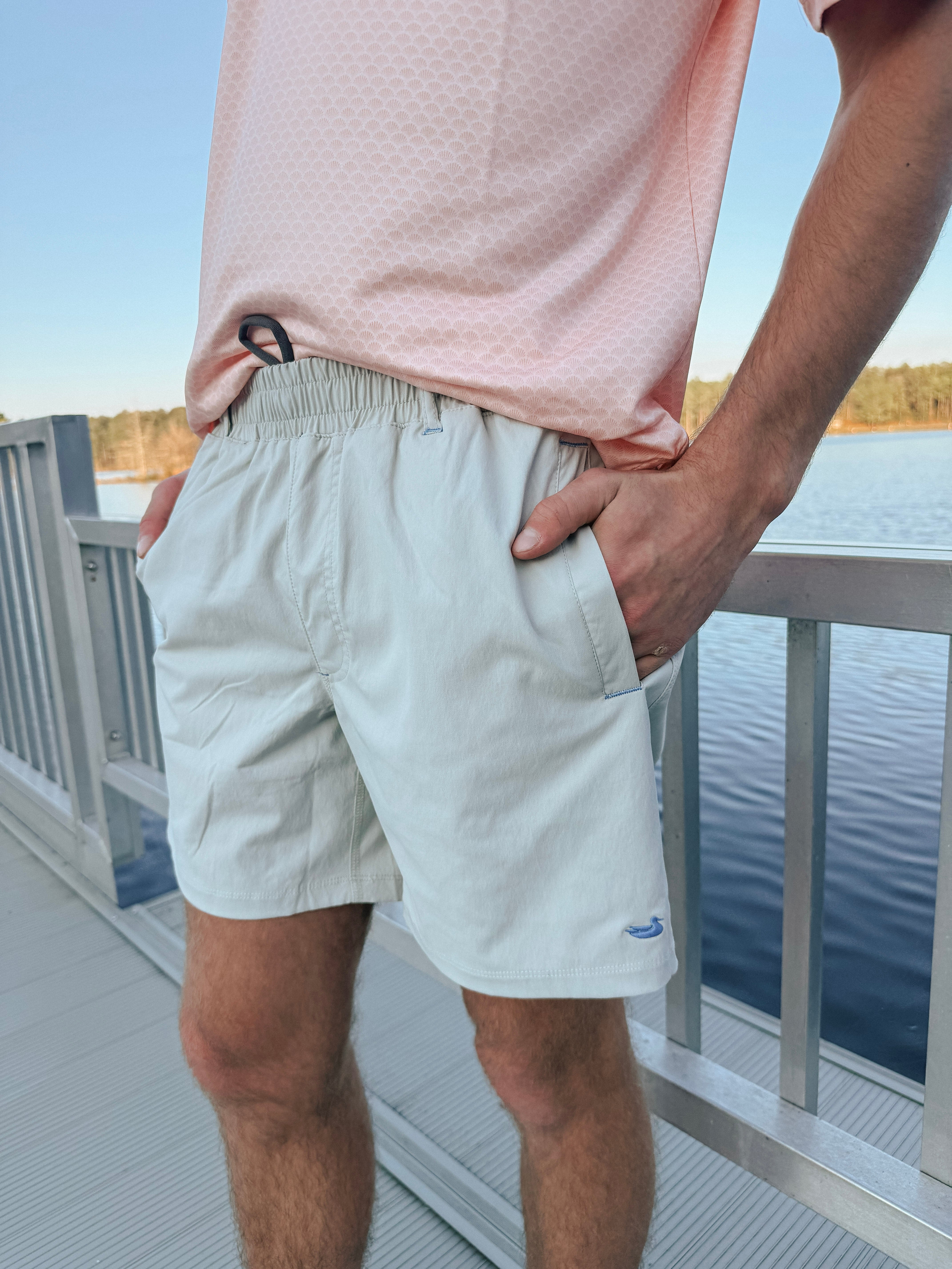Southern Marsh Men's Billfish Lined Performance Short in Light Gray