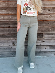 Women's Wrangler Shadow Mid Rise Loose Straight Jeans