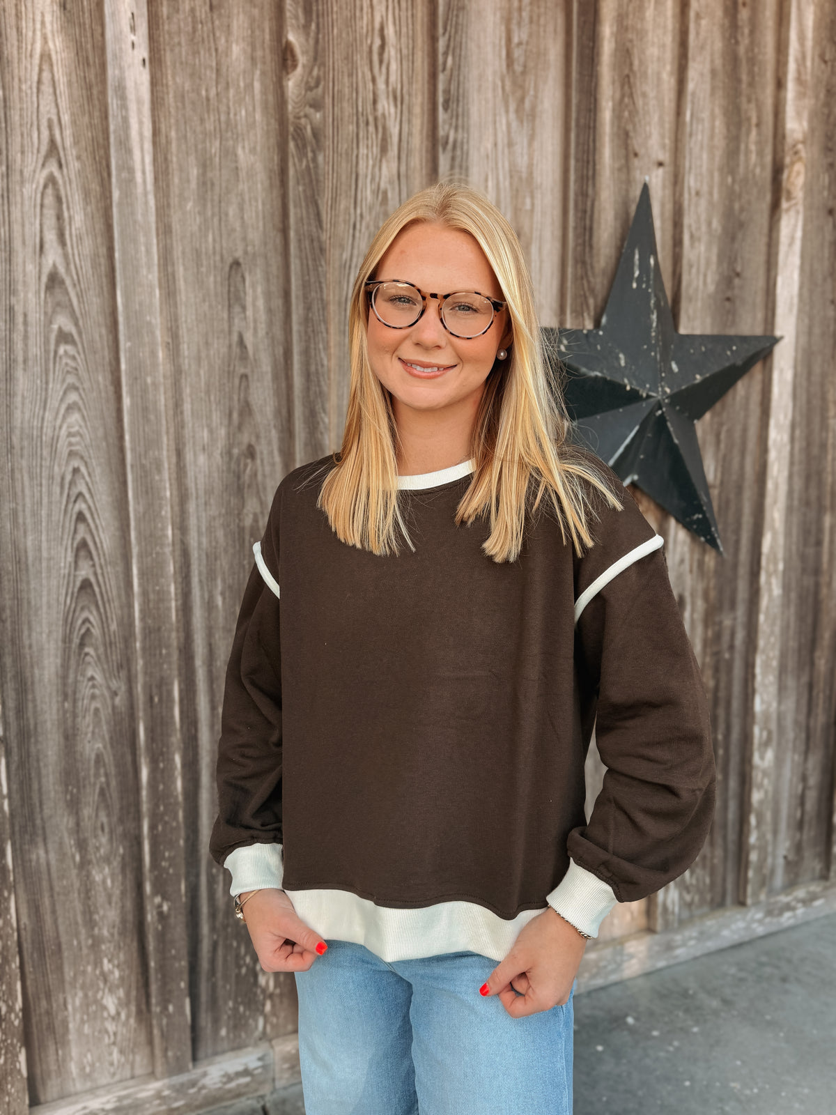 Outline It Sweatshirt in Espresso