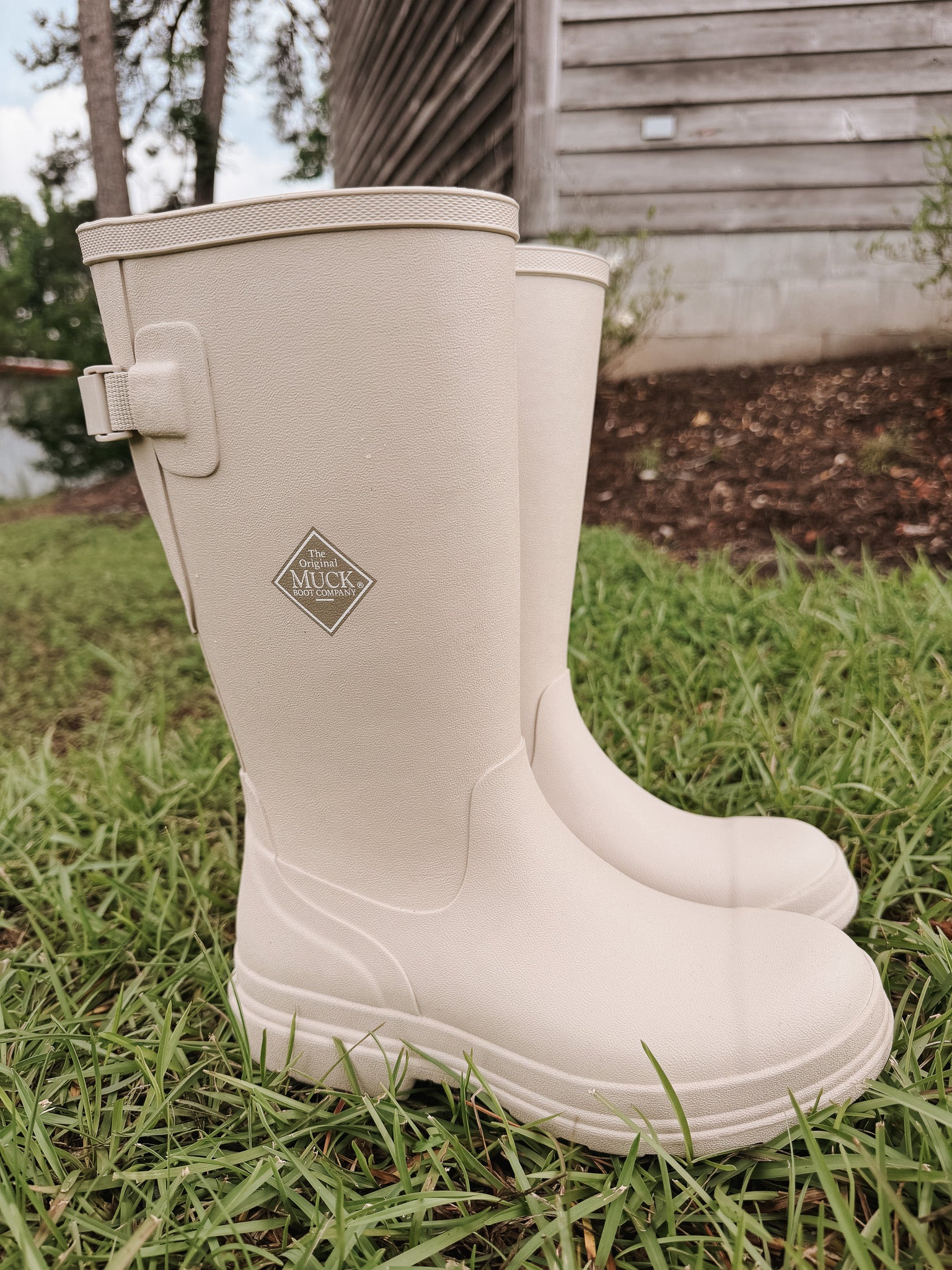 Muck Rainscape Women's 12" Adjustable Rain Boot