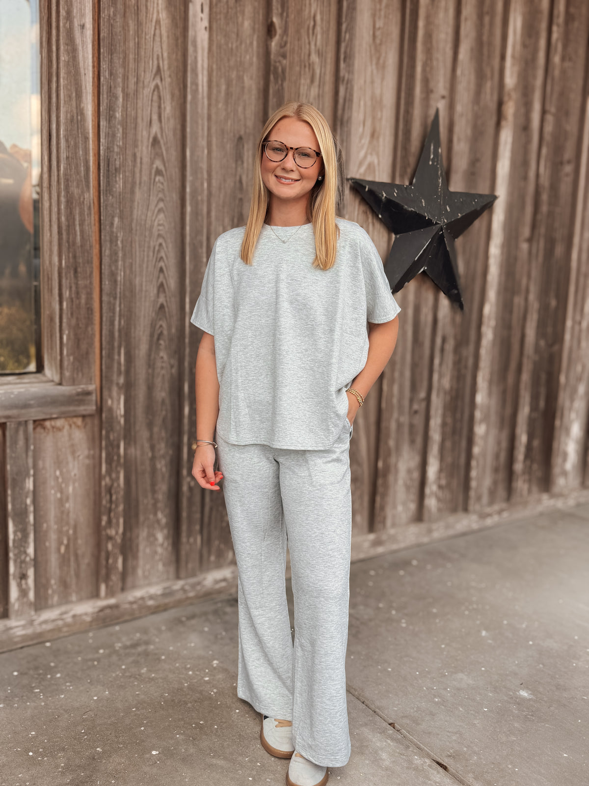 Simple Staple Set in Gray