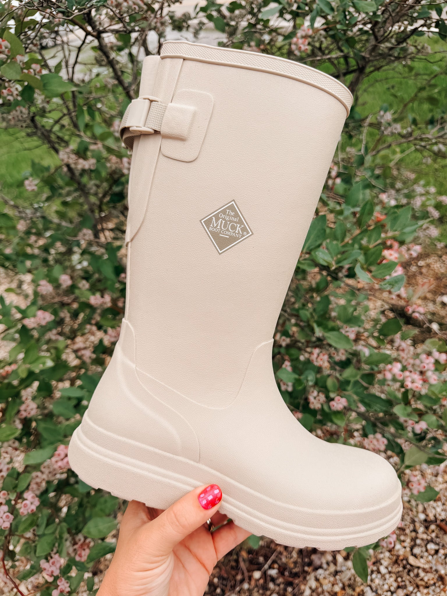 Muck Rainscape Women's 12" Adjustable Rain Boot