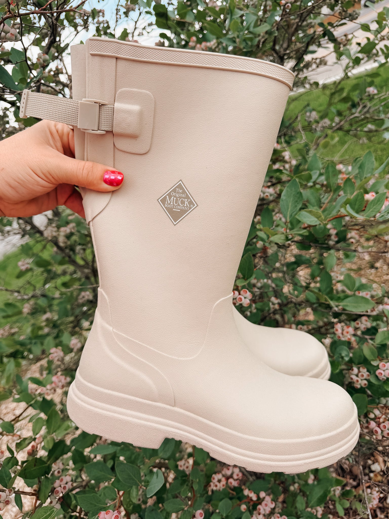 Muck Rainscape Women's 12" Adjustable Rain Boot
