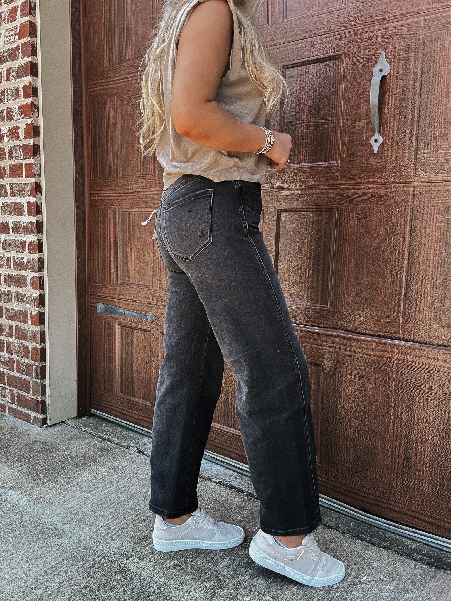 The Ella Black Super High Rise Barrel Jeans