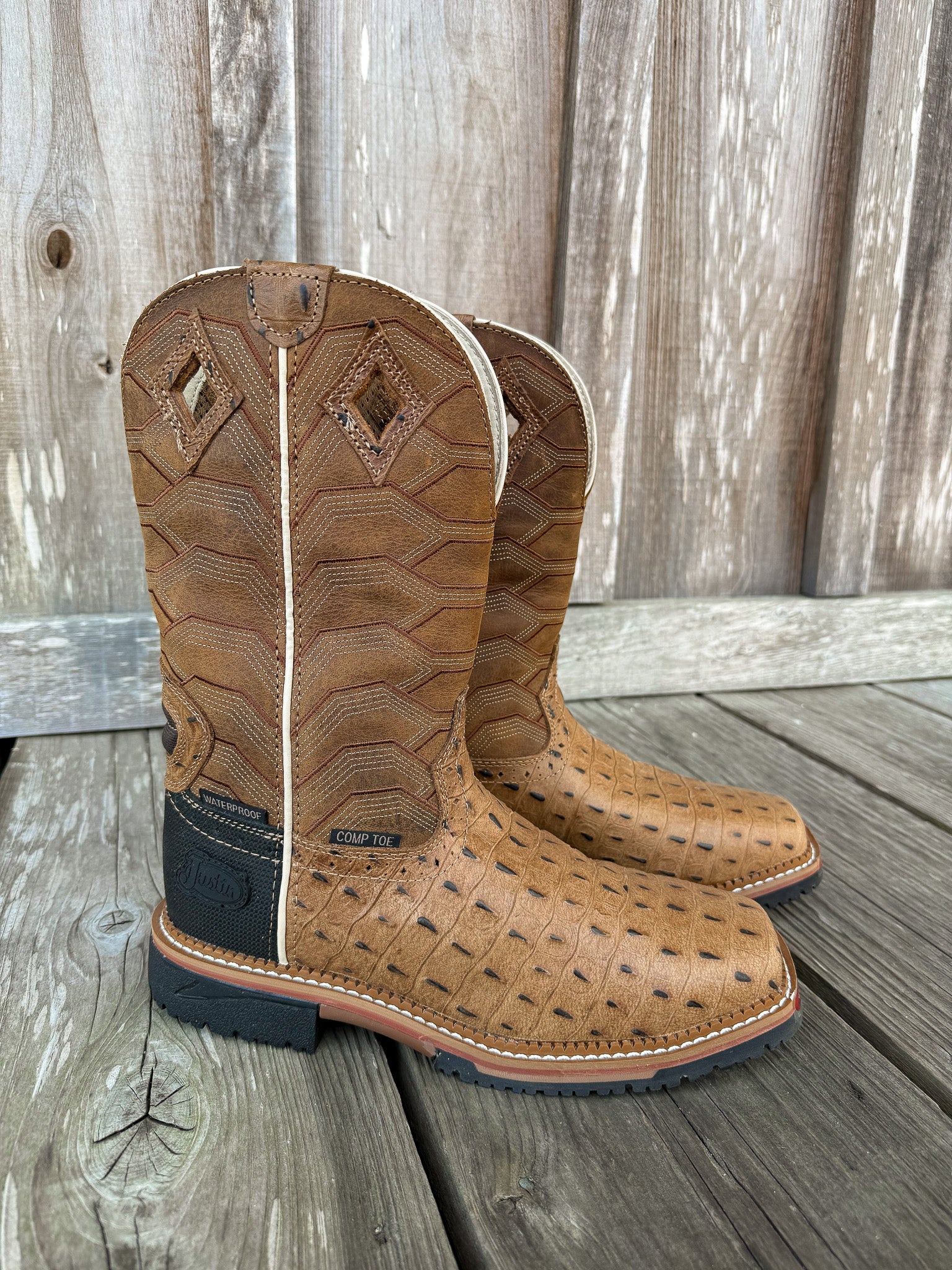 BOTAS IMPERMEABLES CON PUNTA COMPUESTO DERRICKMAN CON ESTAMPADO DE COCODRILO JUSTIN 