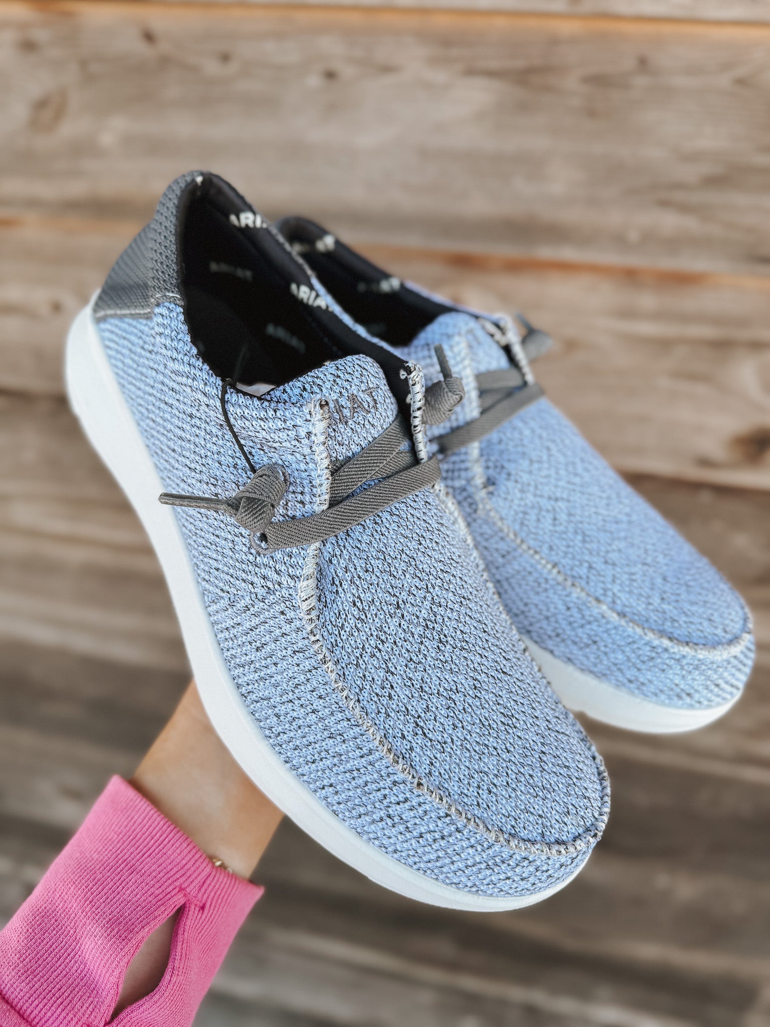 Men's Ariat Hilo Distressed White/Dark Grey