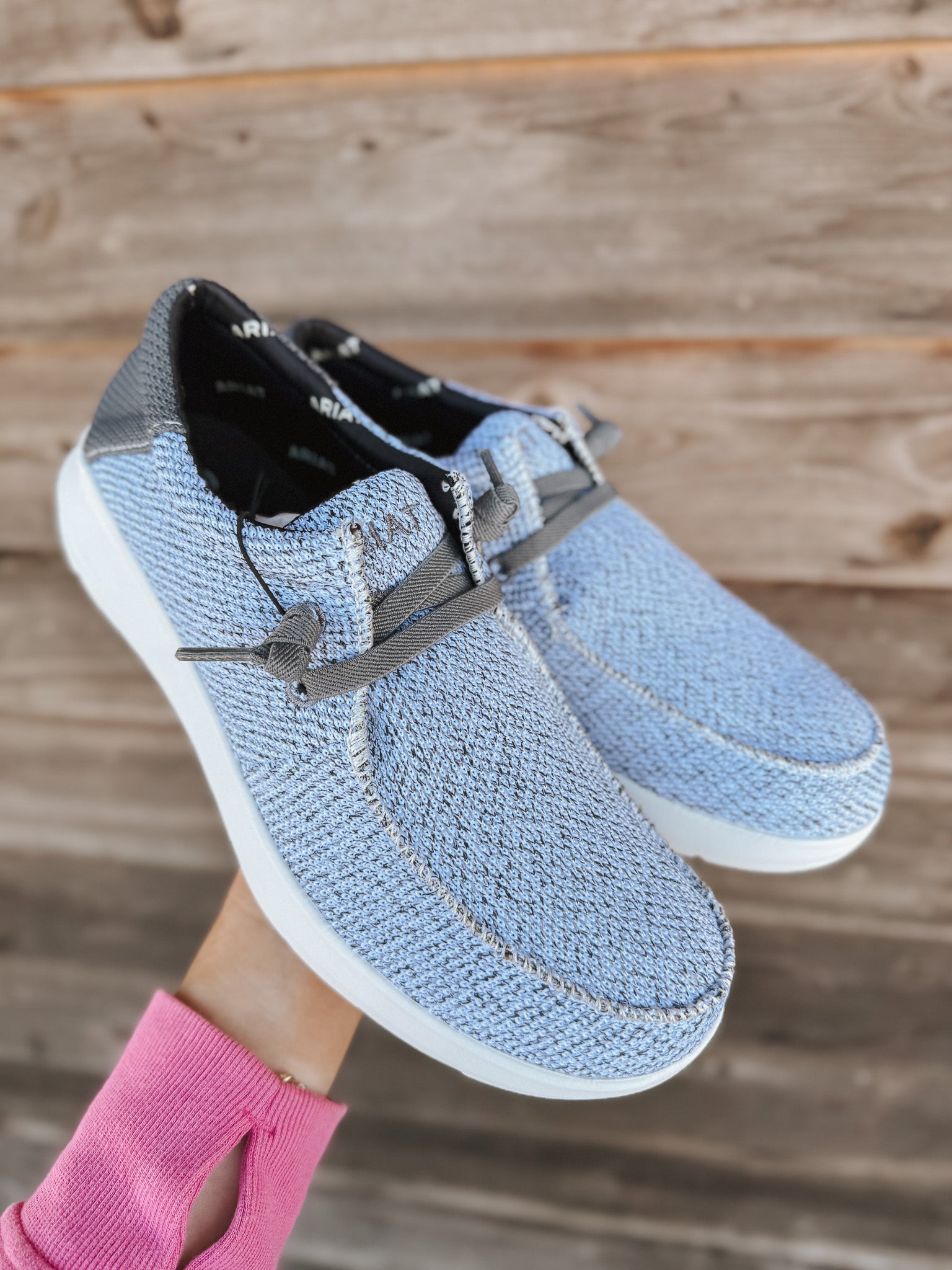 Men's Ariat Hilo Distressed White/Dark Grey