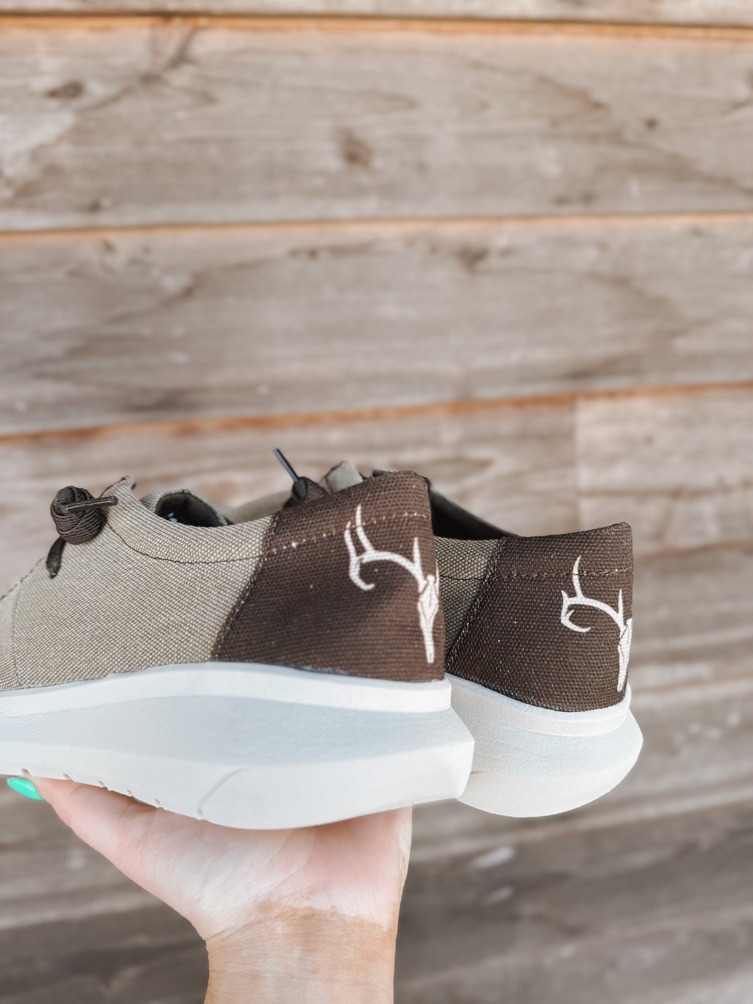 Men's Ariat Hilo Stretch Lace Tan Deer Skull