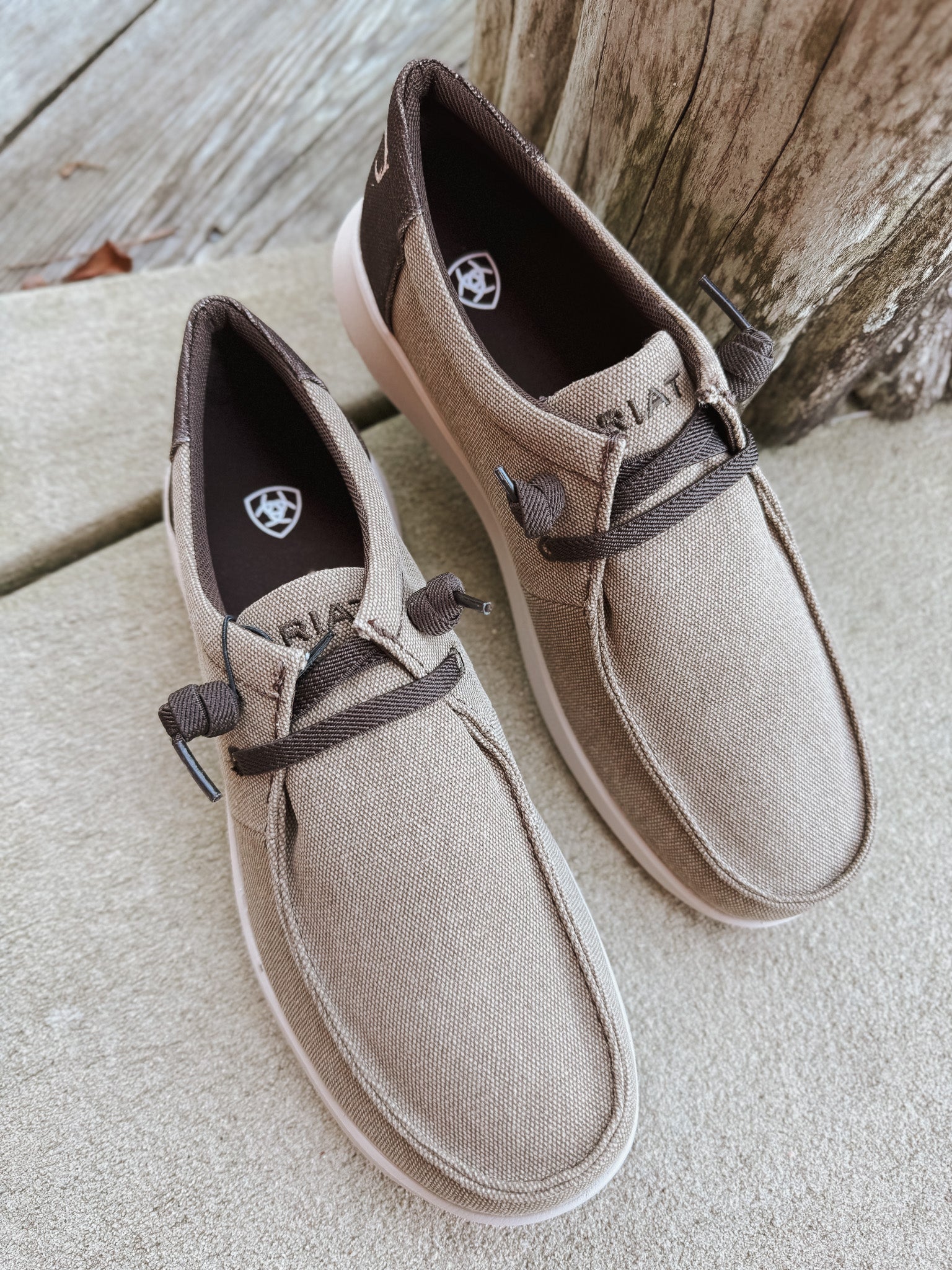 Men's Ariat Hilo Stretch Lace Tan Deer Skull