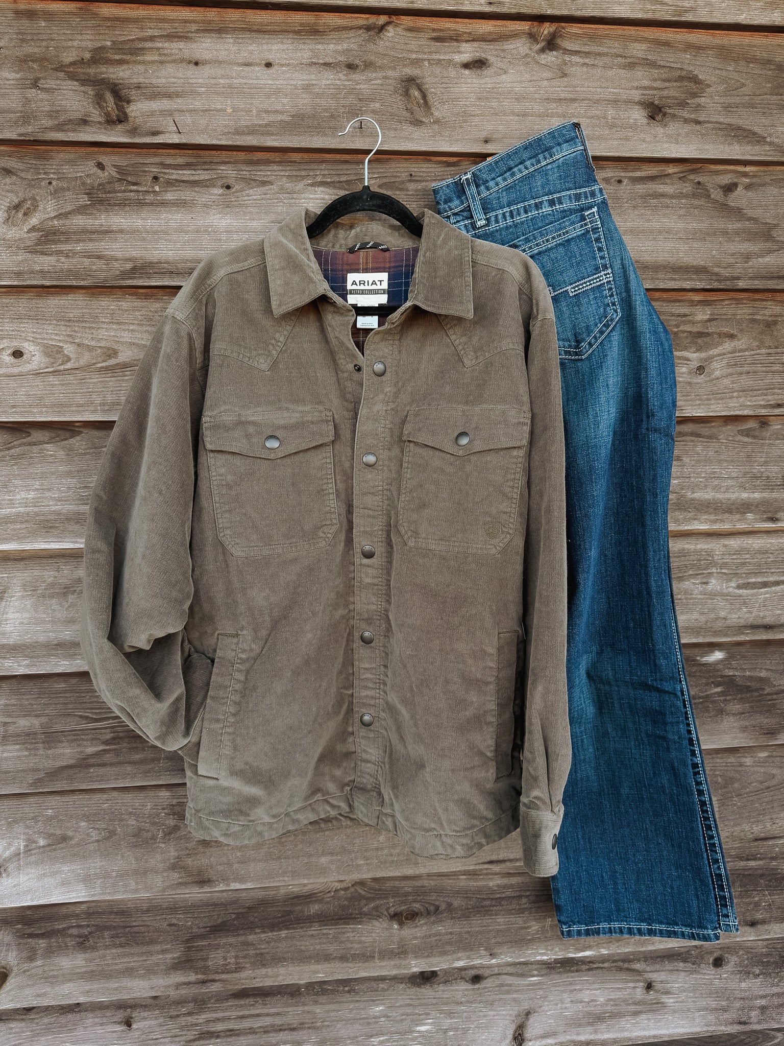 Ariat Men's Retro Corduroy Jacket in Dark Green