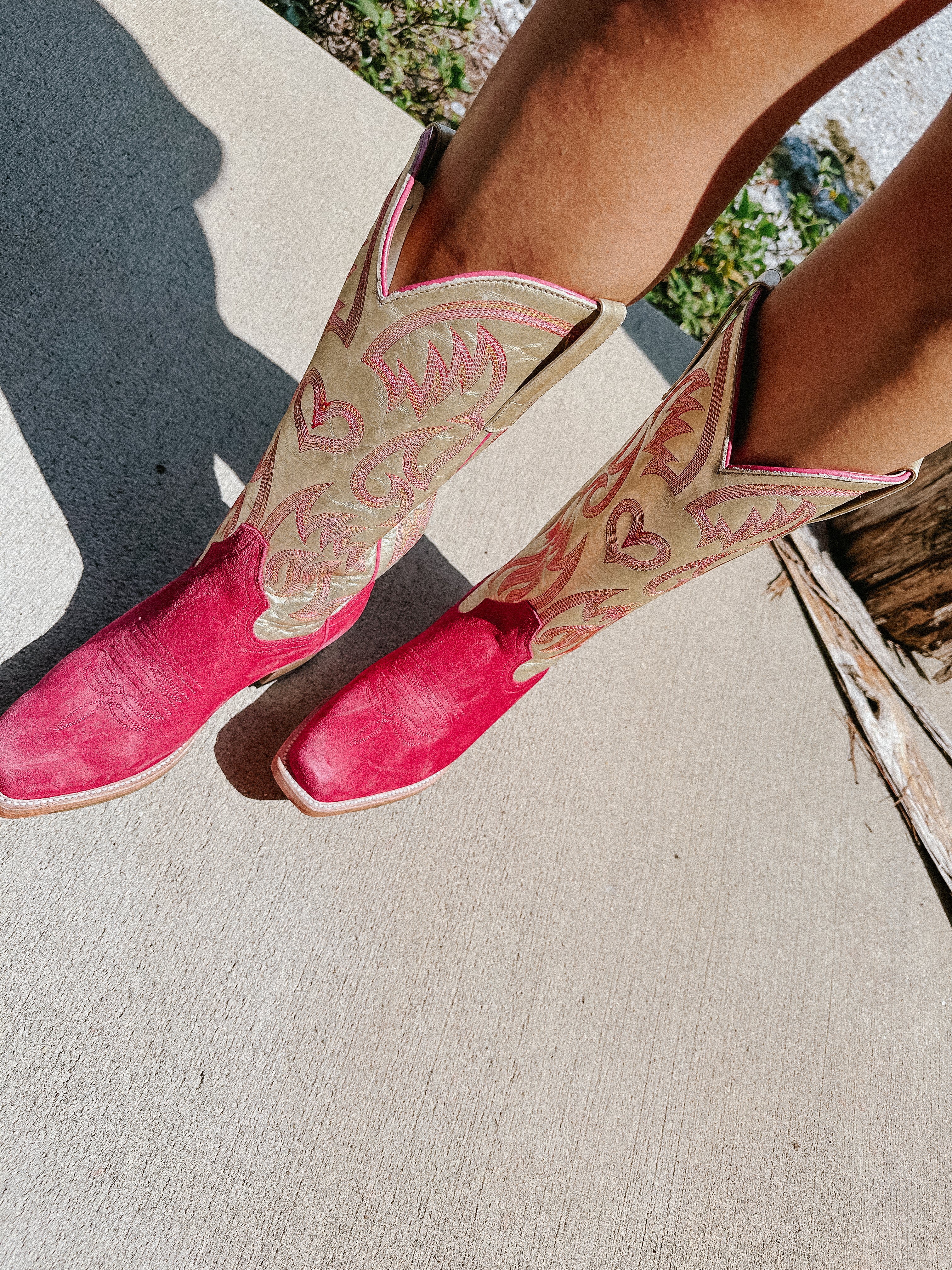 Macie Bean Women's Golden Daze Gold Boots