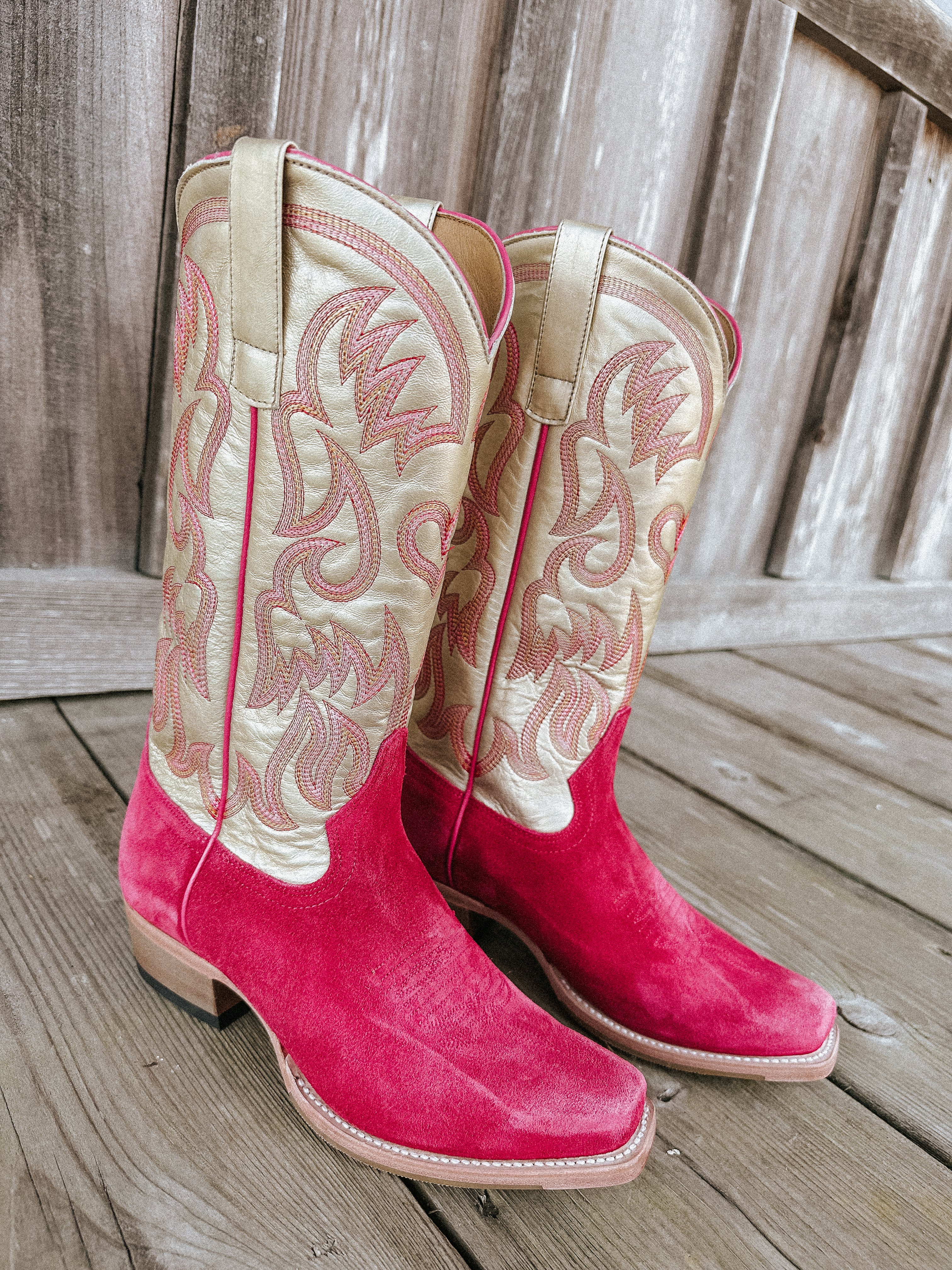 Macie Bean Women's Golden Daze Gold Boots